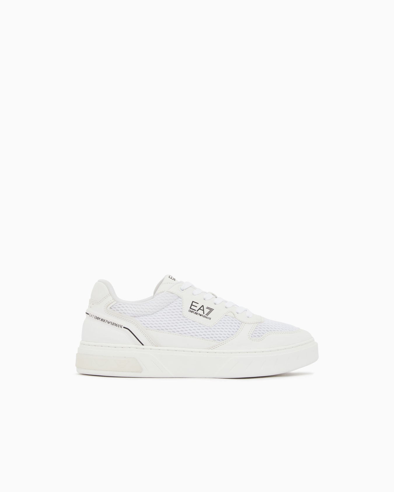 Sneaker New Premium Court with mesh and a rubber sole Slide 0
