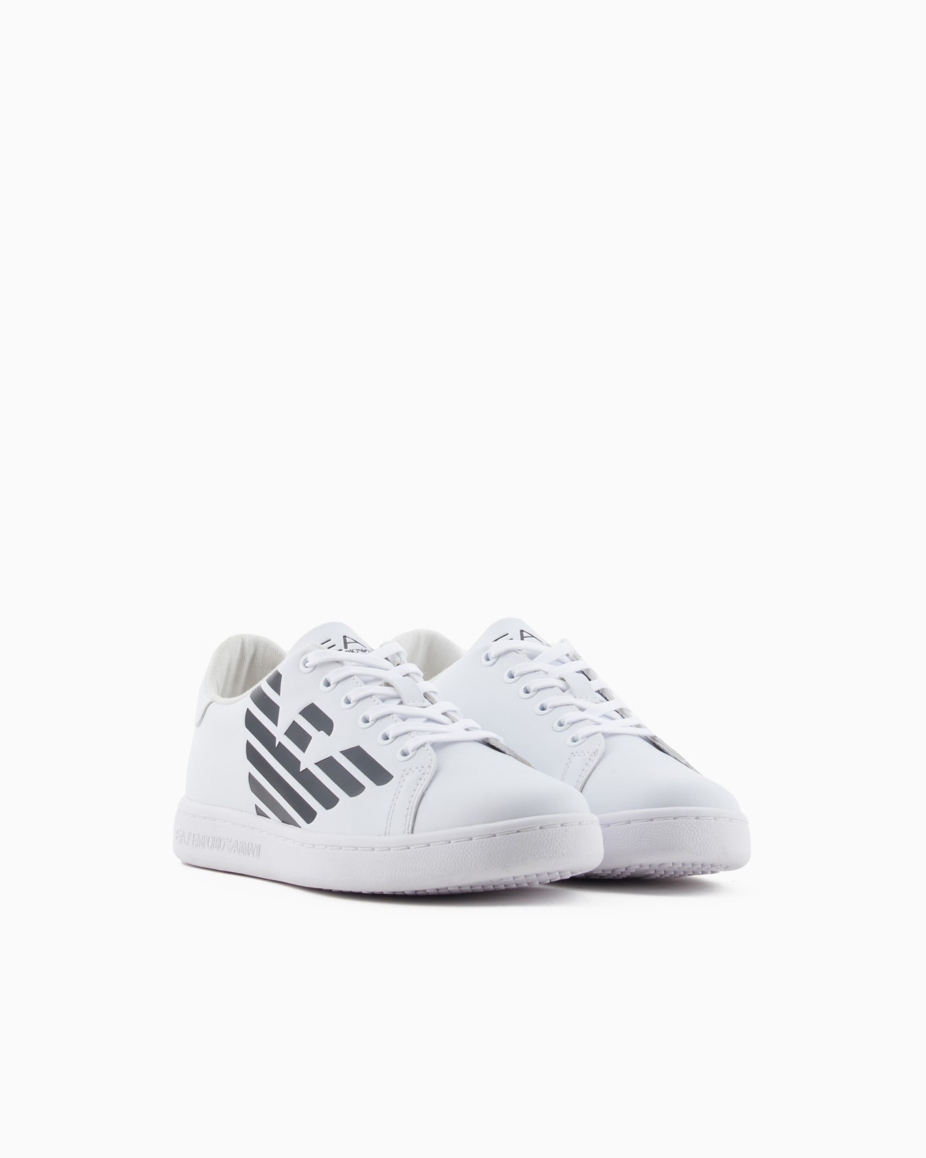 Classic Eagle Junior Sneakers Slide 1