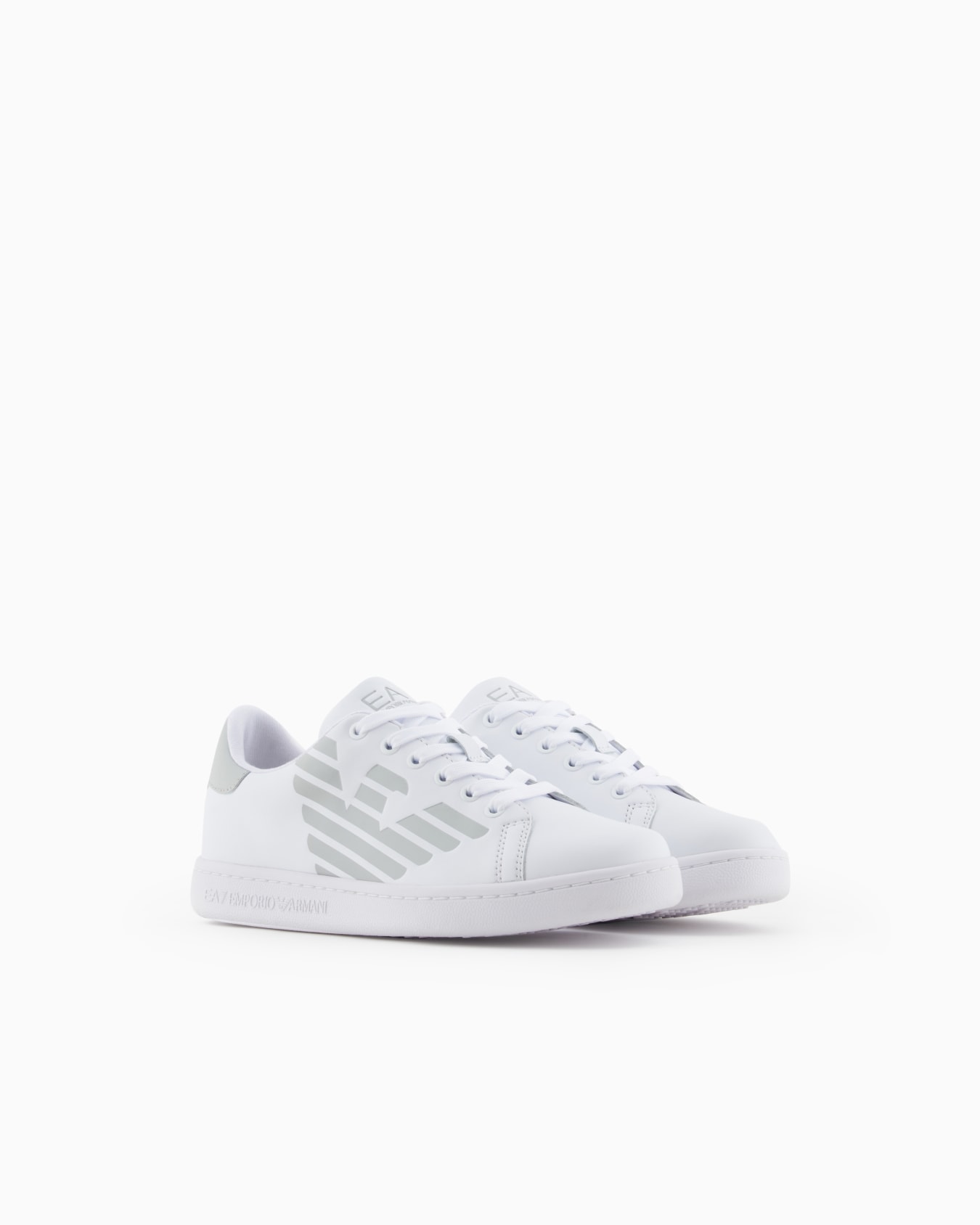 Classic Eagle Junior Sneakers Slide 1
