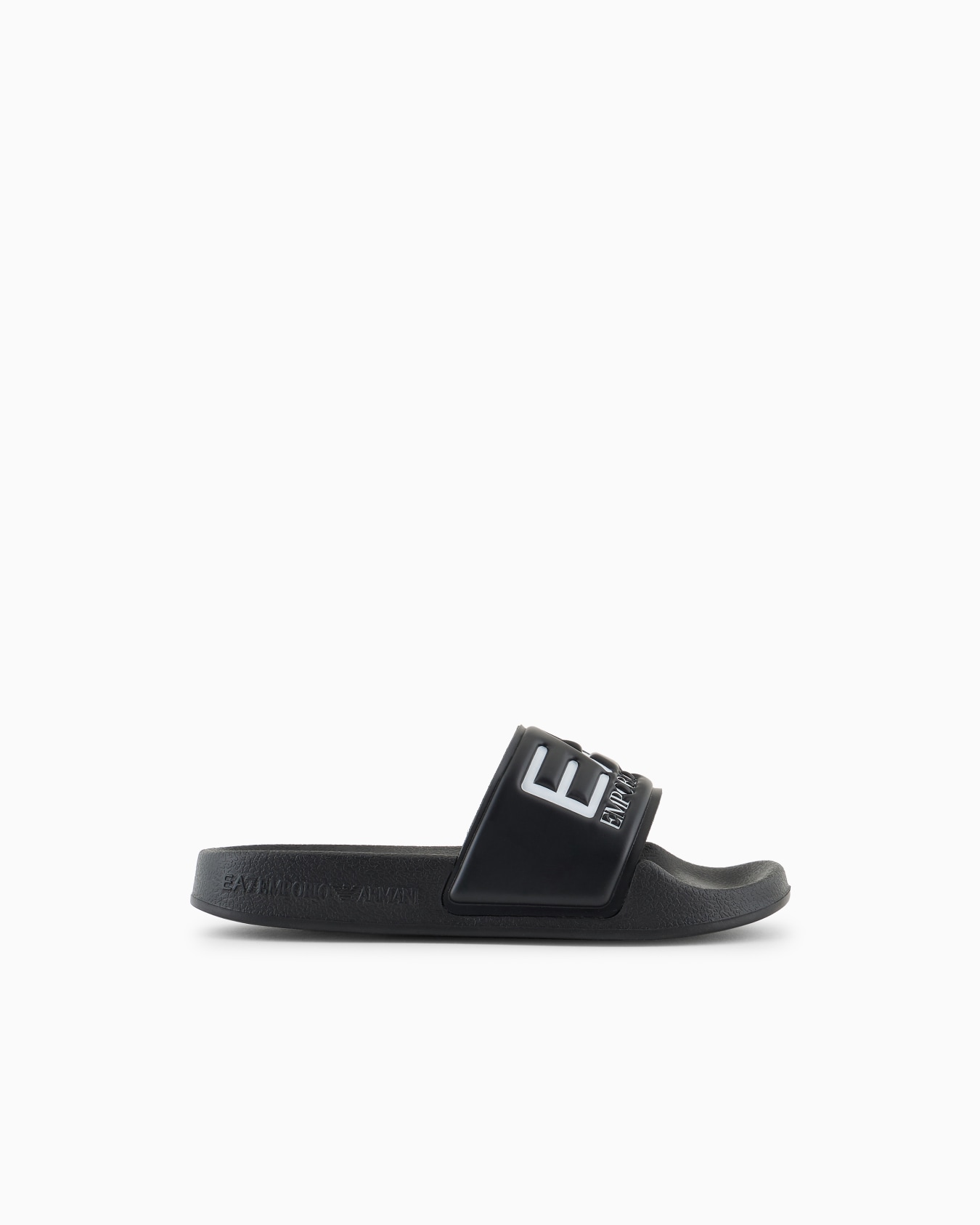 Chanclas con maxilogotipo Diapositiva 0
