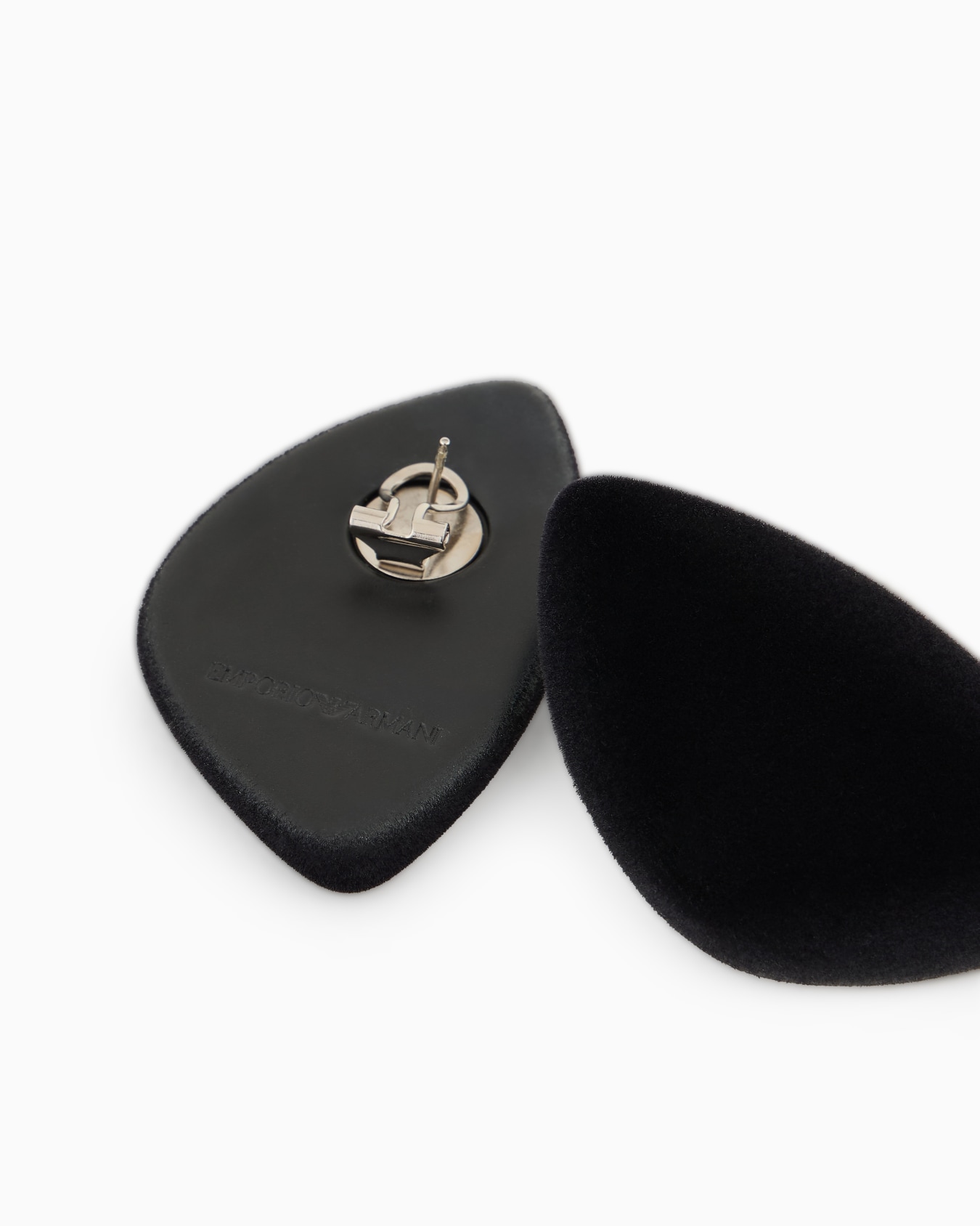 Oversized geometric-shaped flocked earrings Slide 1