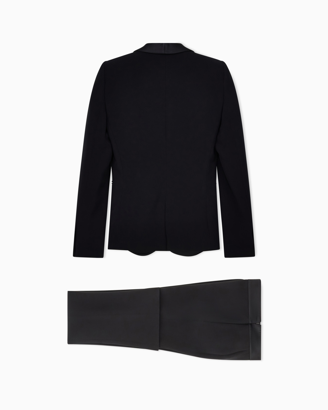 Pure silk crêpe tuxedo Slide 2