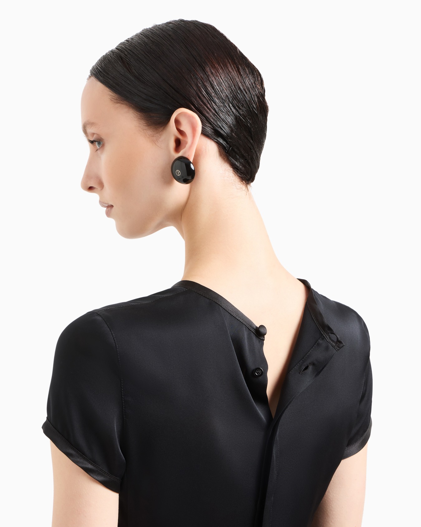 Silk charmeuse blouse with V neckline Slide 4