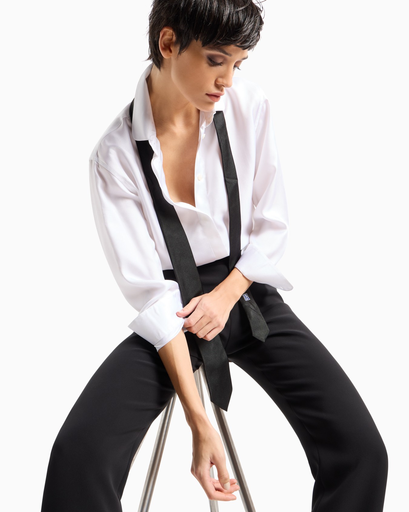 Wide-leg silk trousers Slide 5