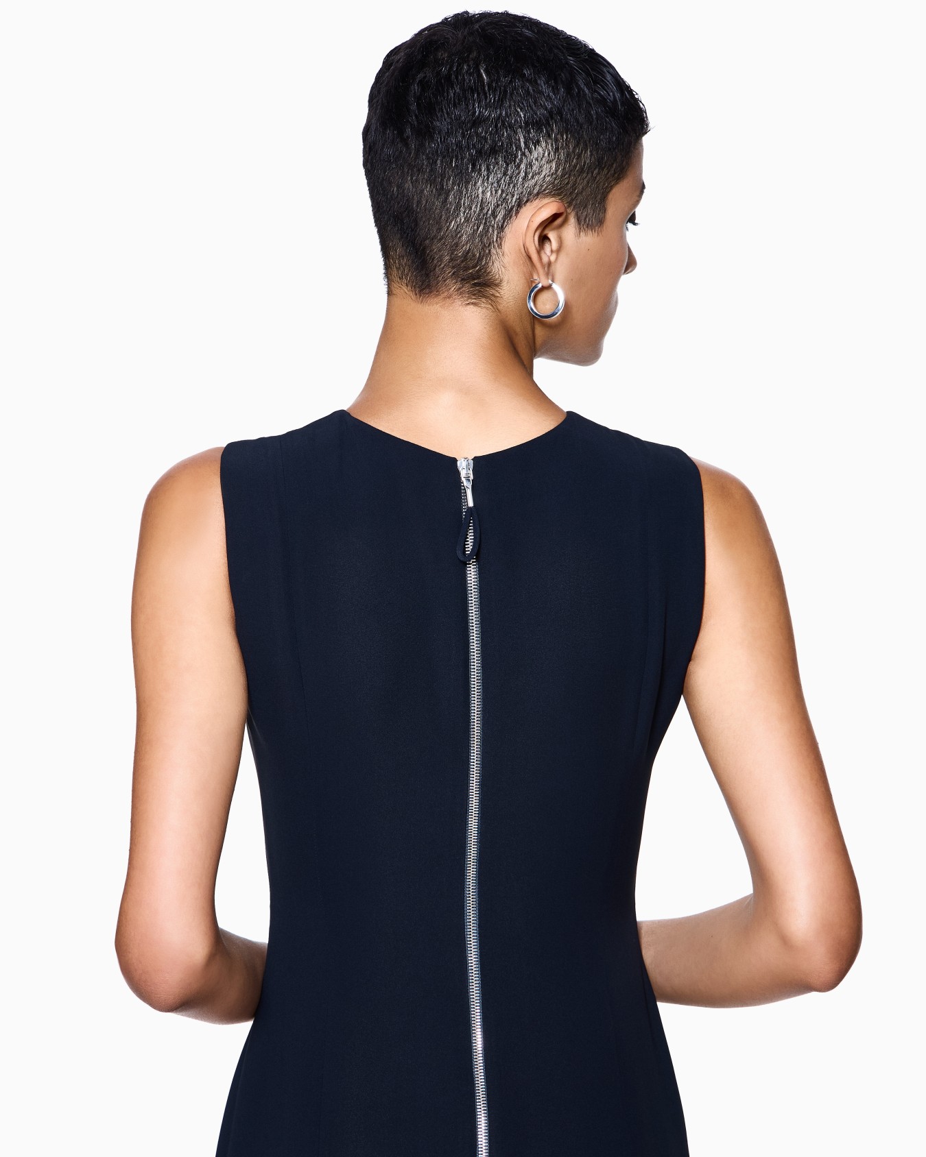 Silk sheath dress Slide 2