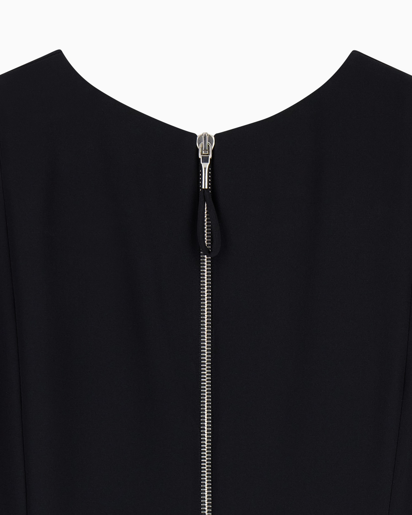 Silk sheath dress Slide 4