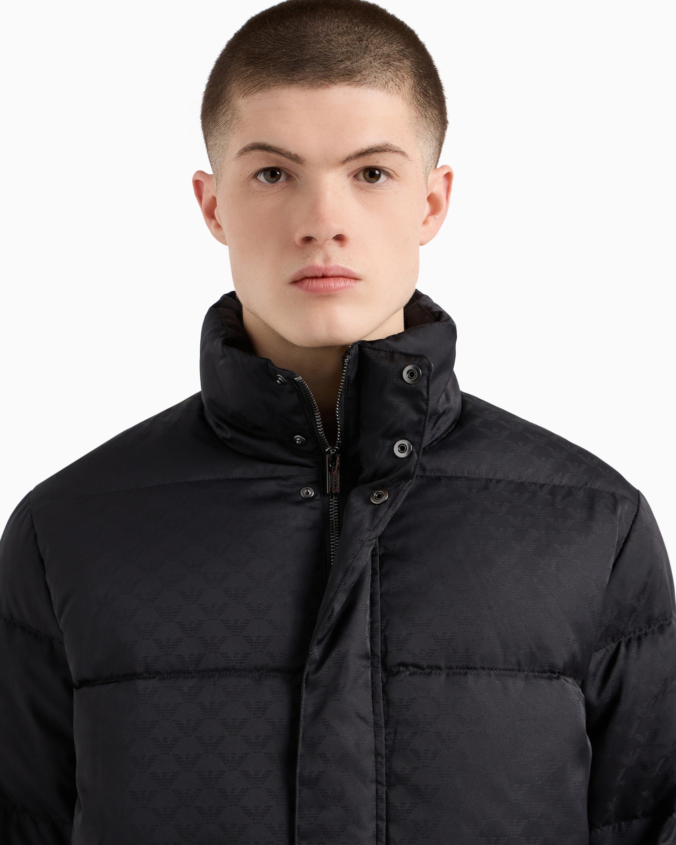 Chaqueta de plumas acolchada con águila integral en tejido jacquard Diapositiva 4