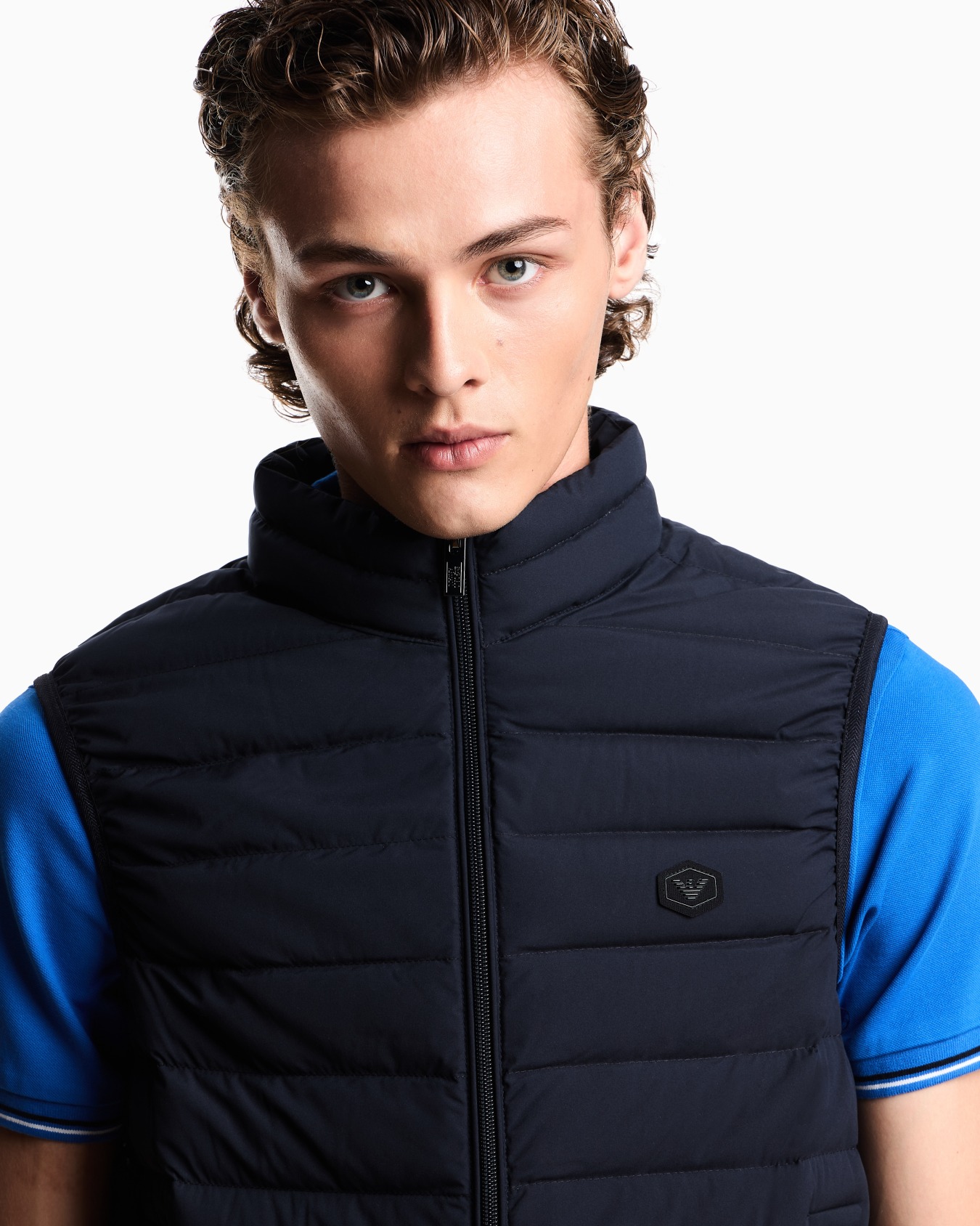 Doudoune sans manches entièrement zippée en nylon matelassé avec écusson logo aigle Diapositive 4
