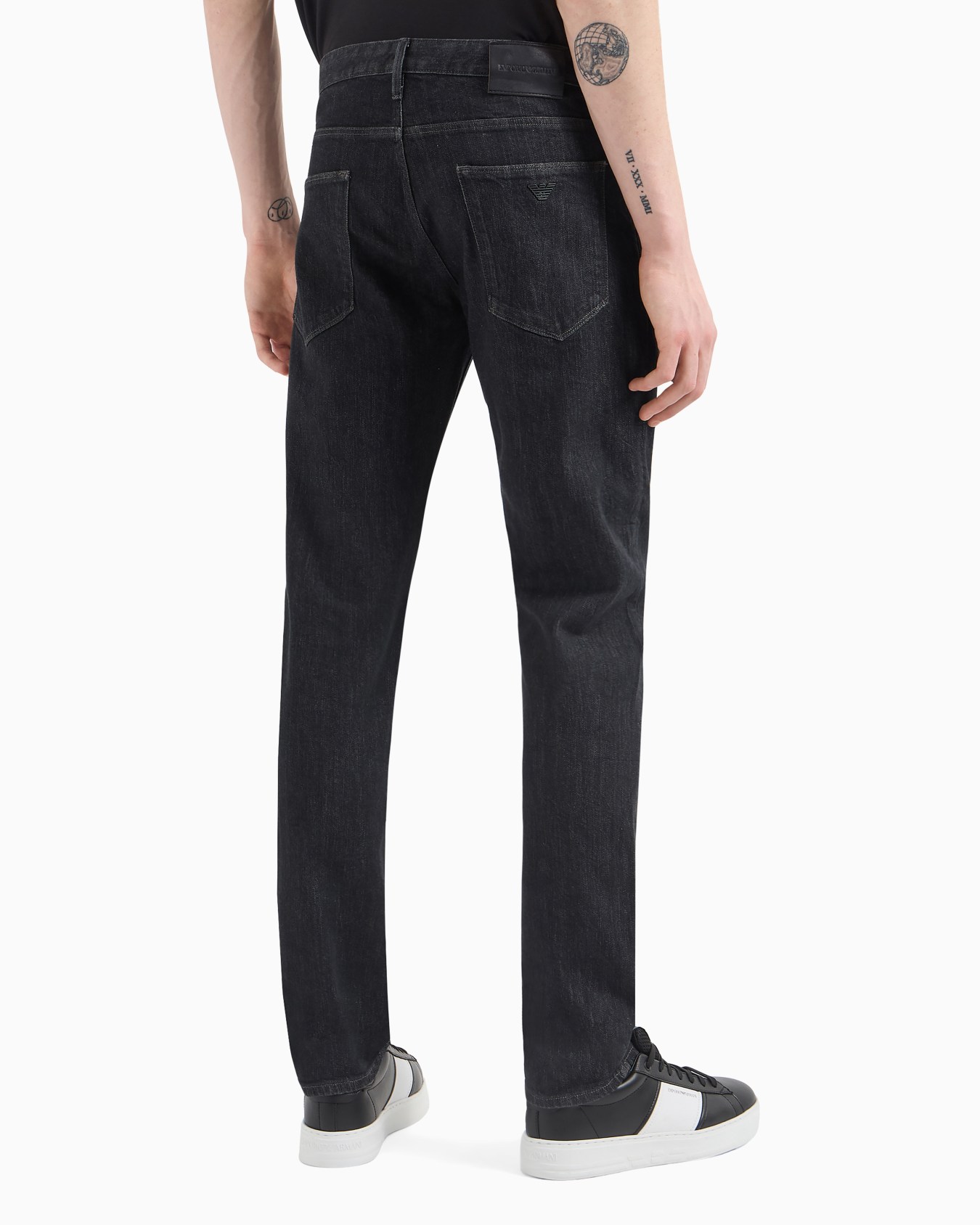 J06 Slim-fit, twill-melange jeans in 10 oz comfort denim Slide 2
