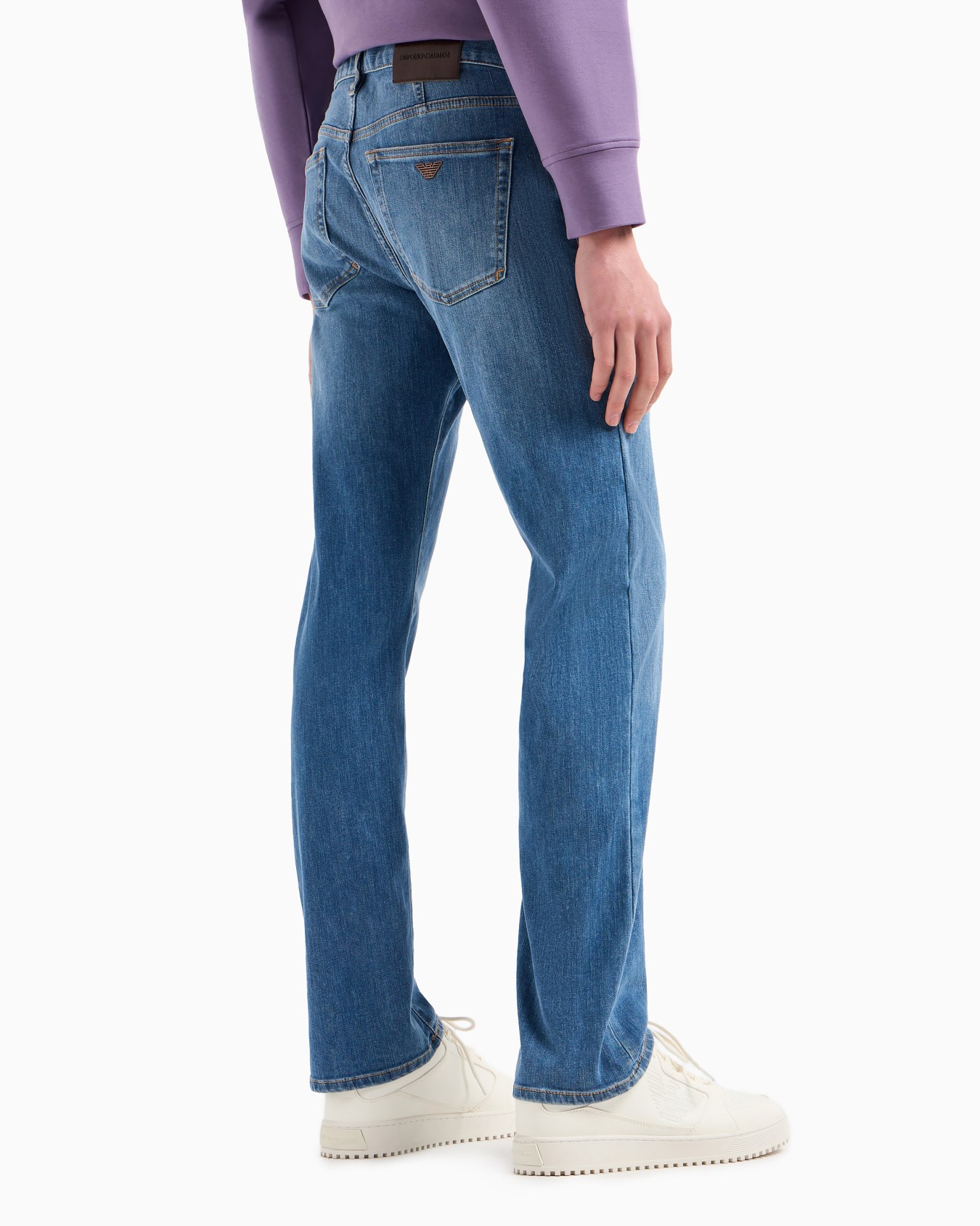J21 Regular-fit jeans in washed 11.5 oz comfort denim Slide 2