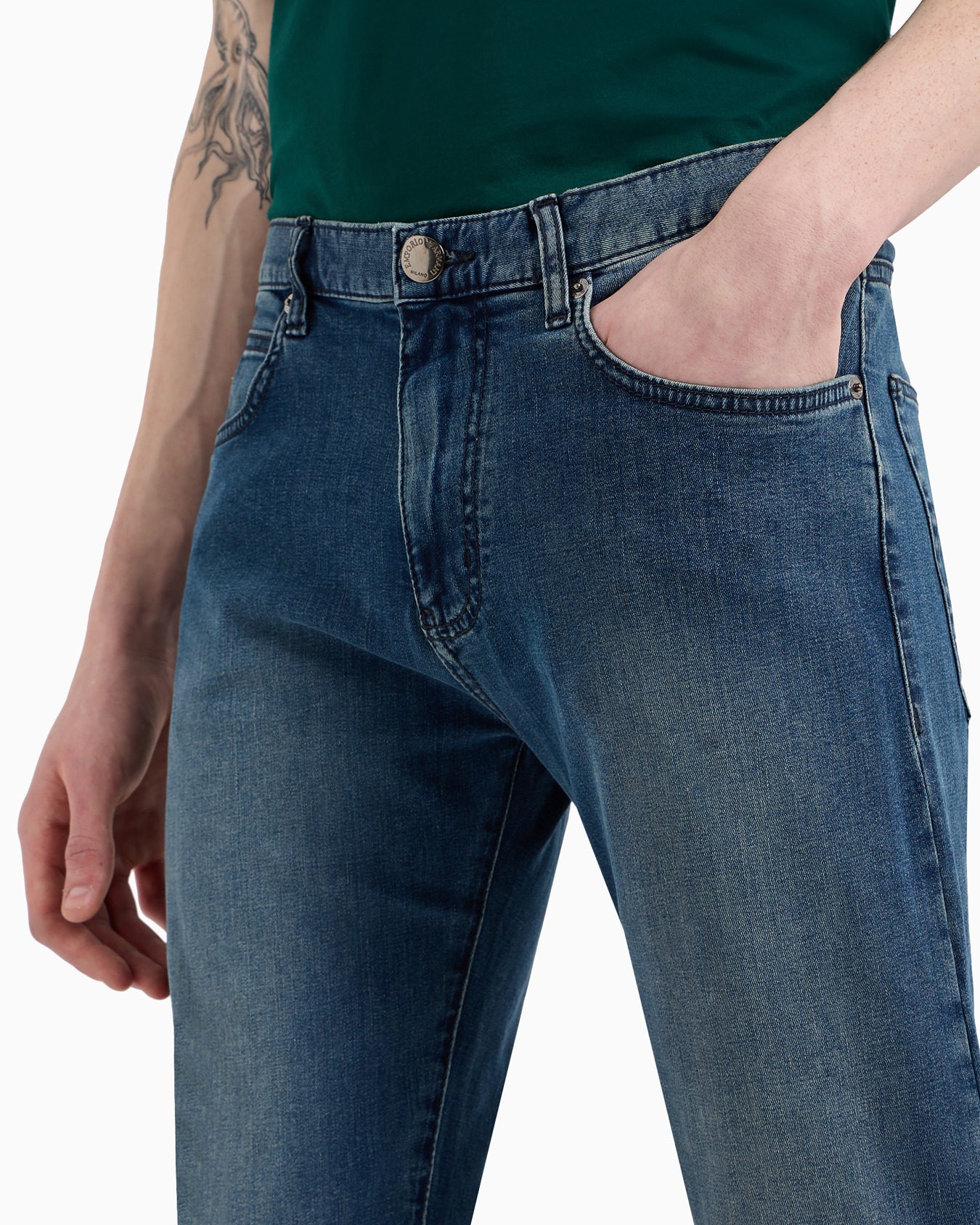 J45 Regular-fit jeans in comfort-twill denim Slide 4