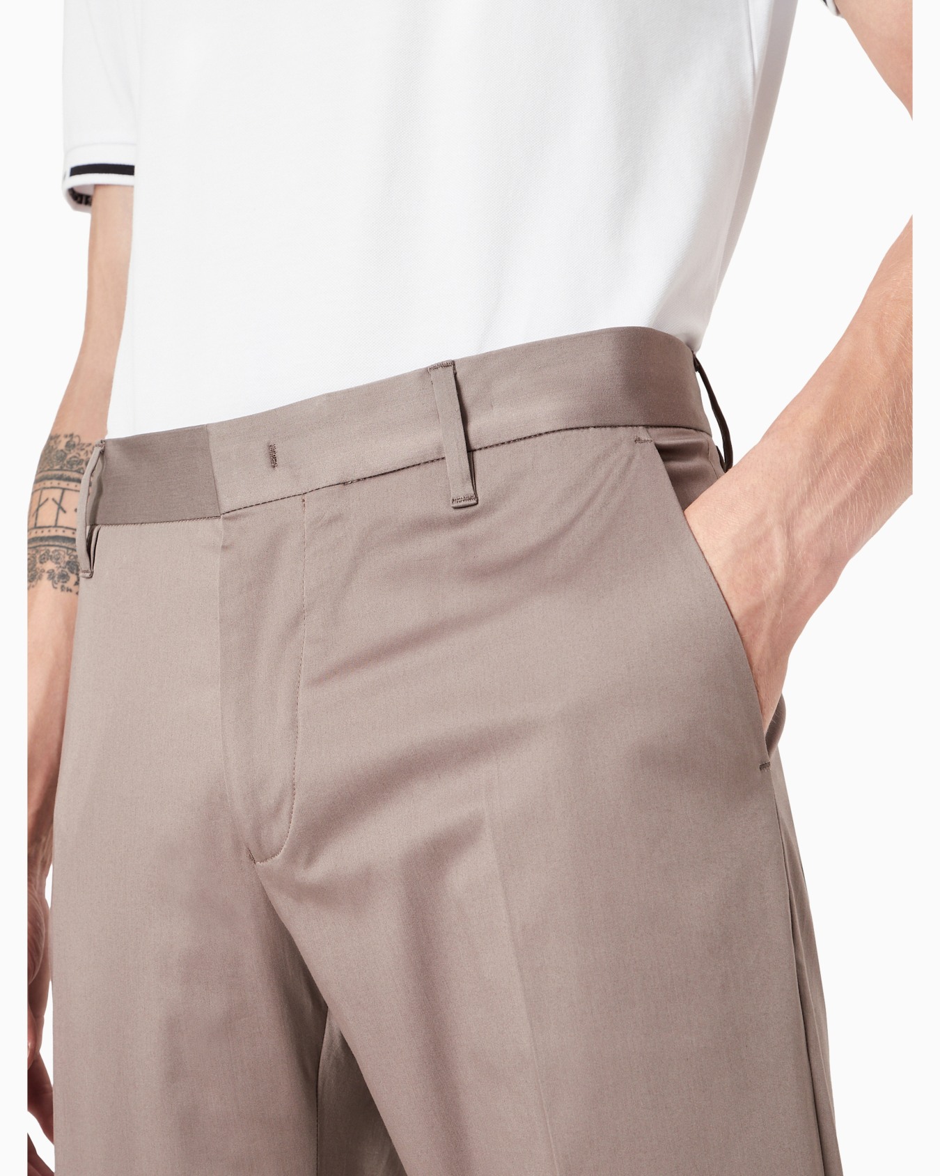 Stretch-cotton chinos Slide 5