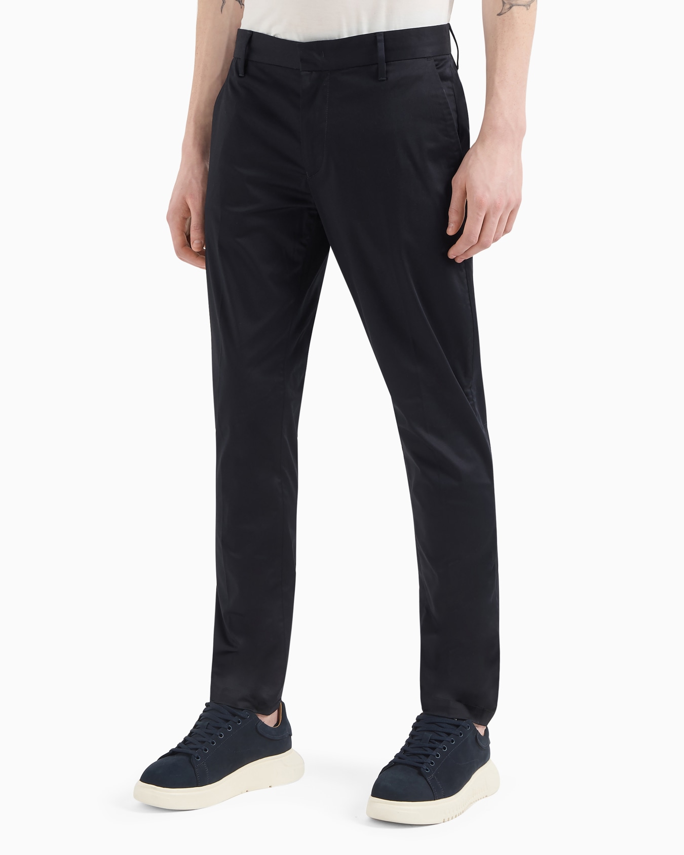 Stretch-cotton chinos Slide 3
