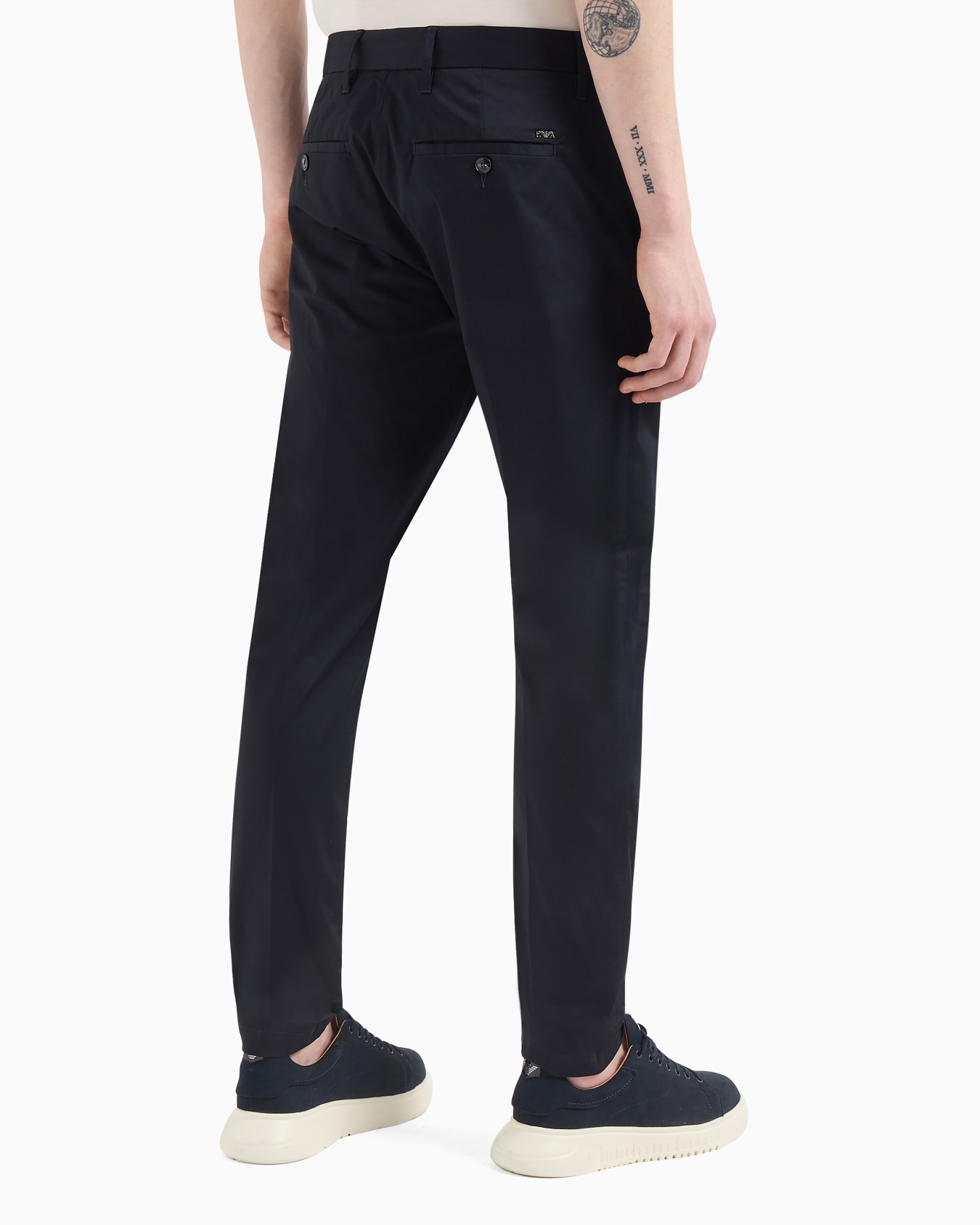 Stretch-cotton chinos Slide 2