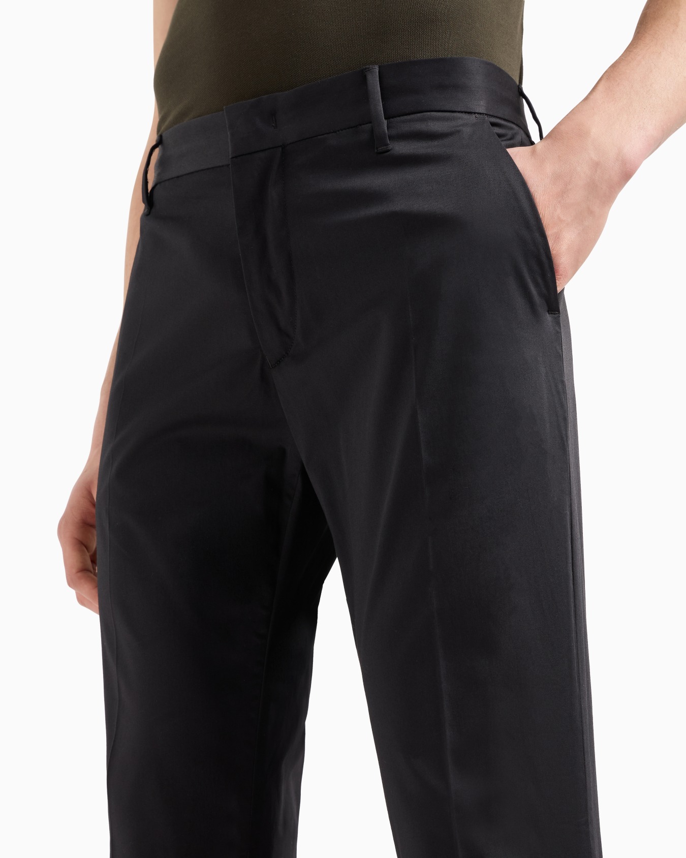 Stretch-cotton chinos Slide 4