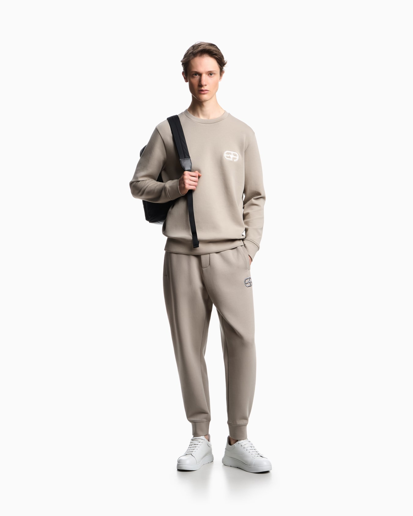 Pantalones de chándal de punto double con logotipo EA bordado en relieve Diapositiva 1
