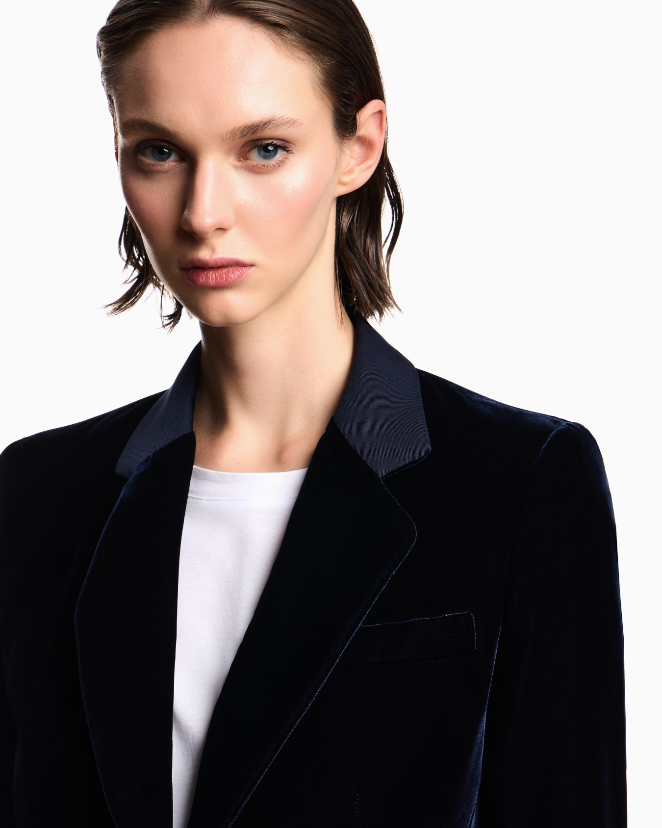 Single-breasted blazer in velvet Slide 6