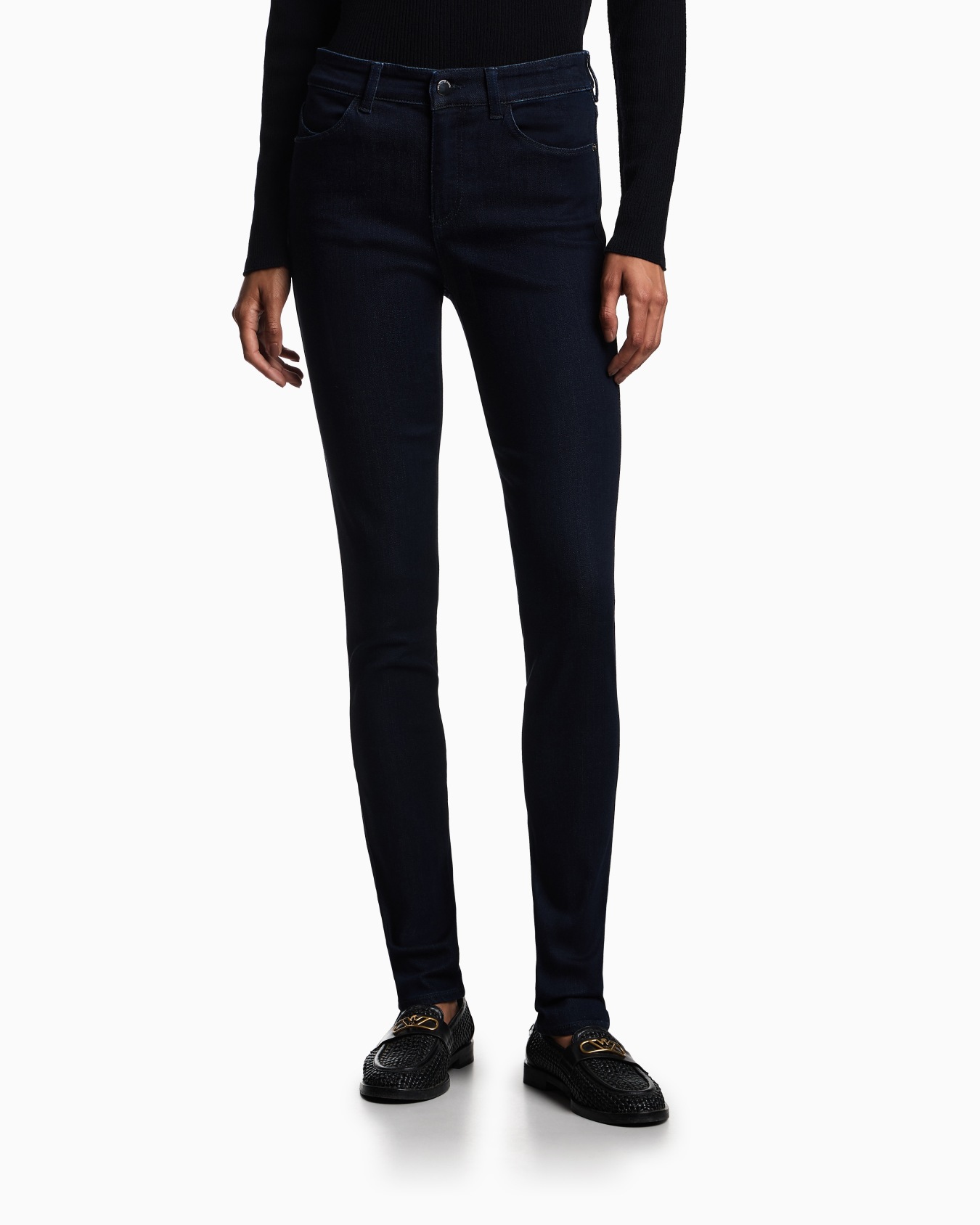 J18 High-waisted skinny leg jeans in a Lyocell blend denim Slide 3