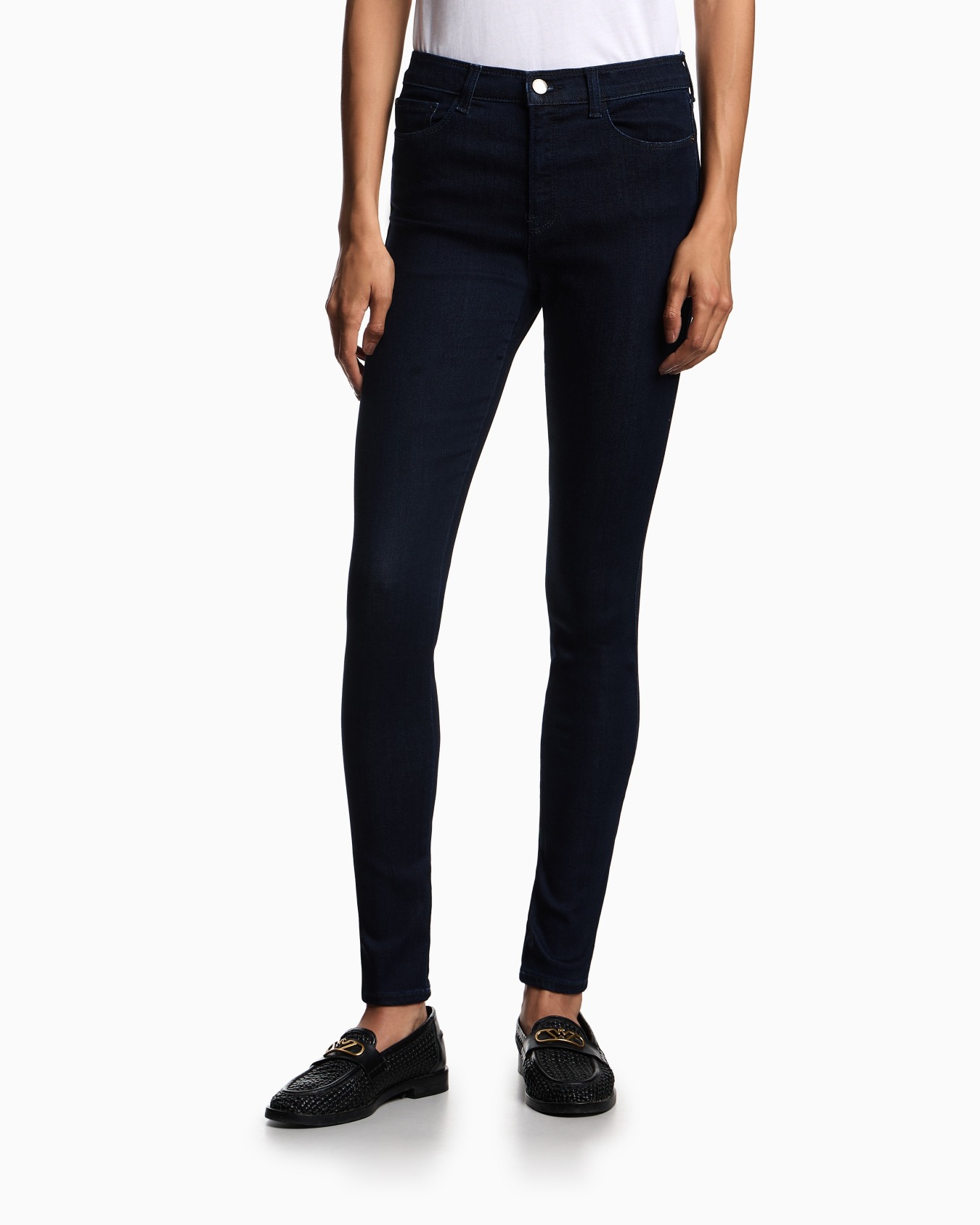 J20 high-waisted super skinny leg jeans in Lyocell denim Slide 3