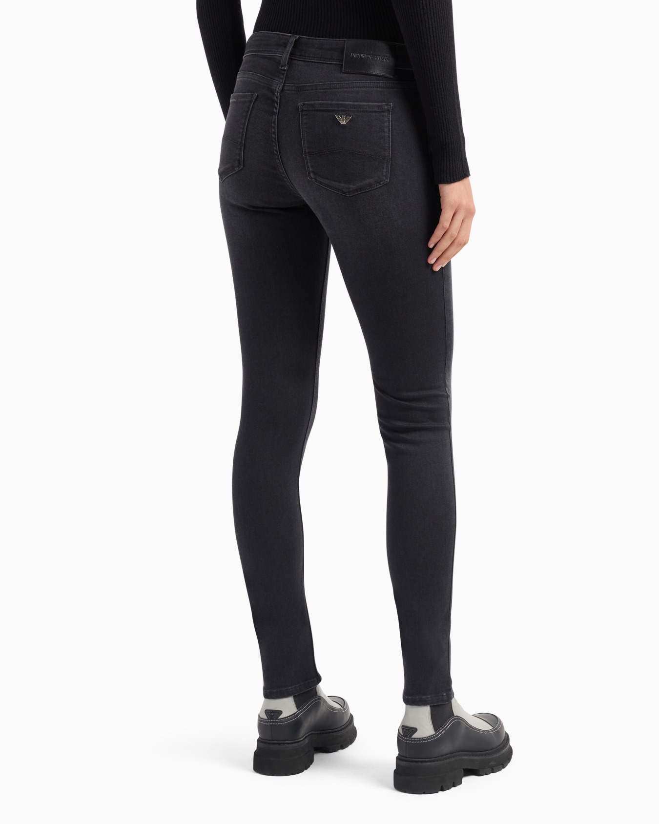 スリムジーンズ スライドする 2