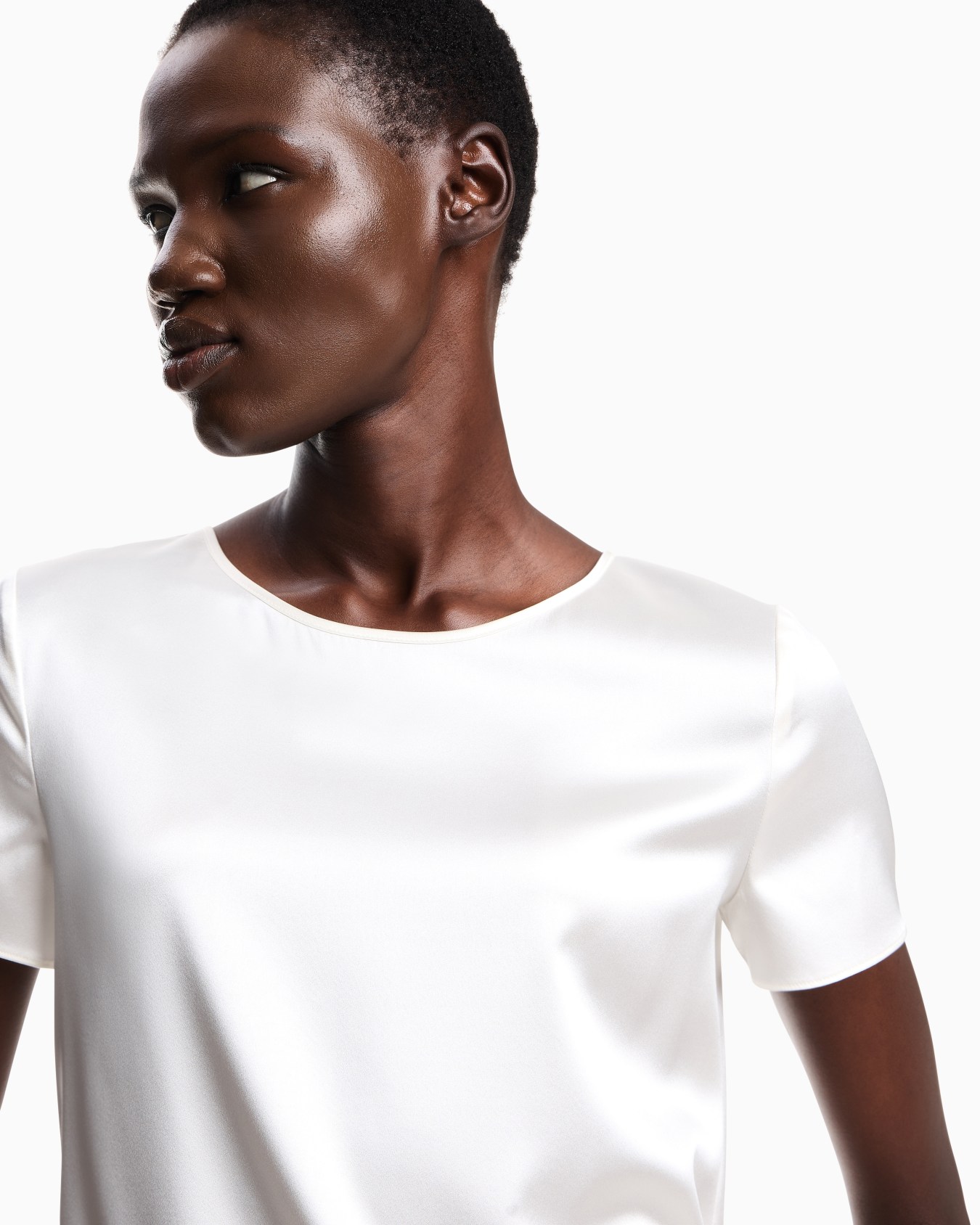 Bluse Seidensatin mit kurzen Ärmeln und Rundhals Essential Folie 6