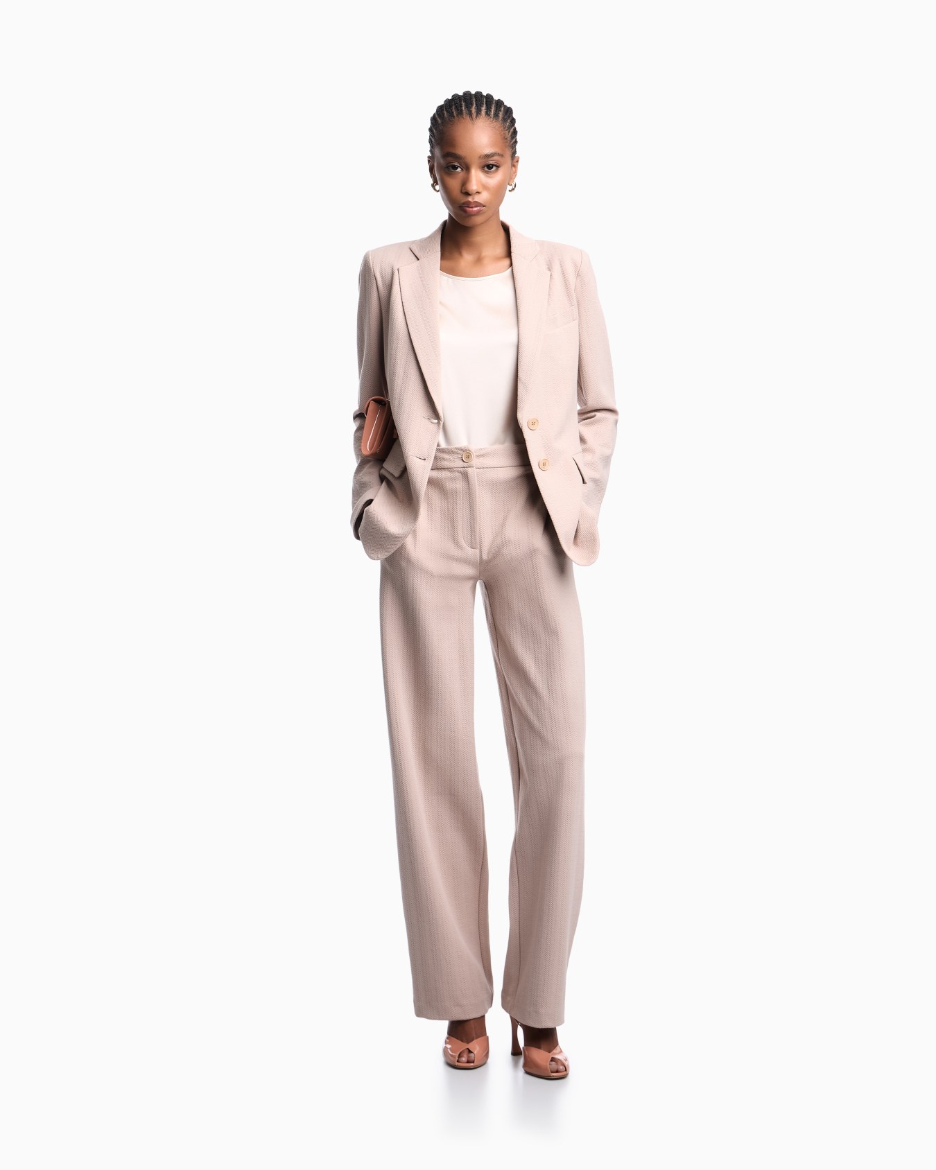 Blouse à manches courtes en satin de soie Diapositive 1