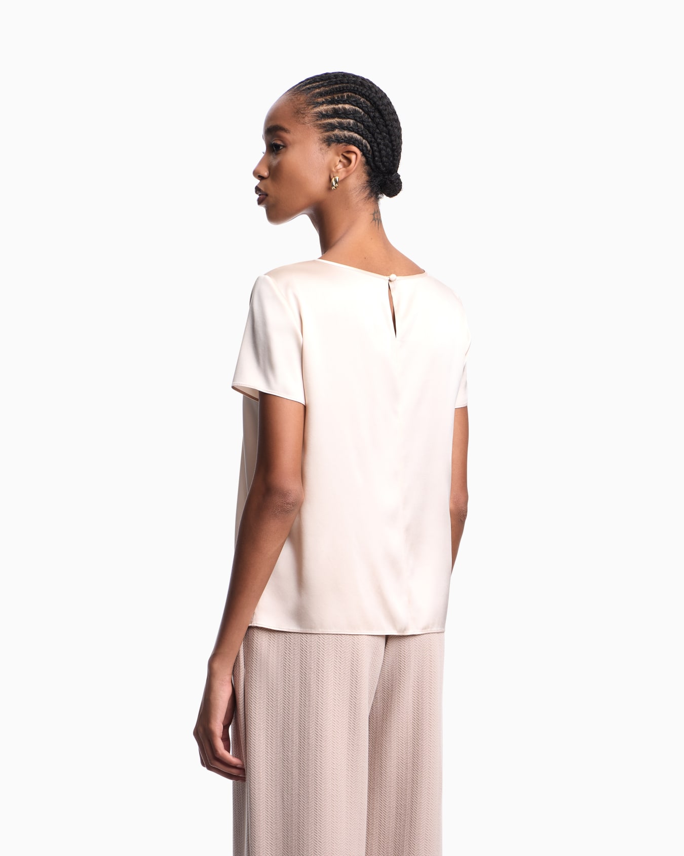 Blouse à manches courtes en satin de soie Diapositive 2