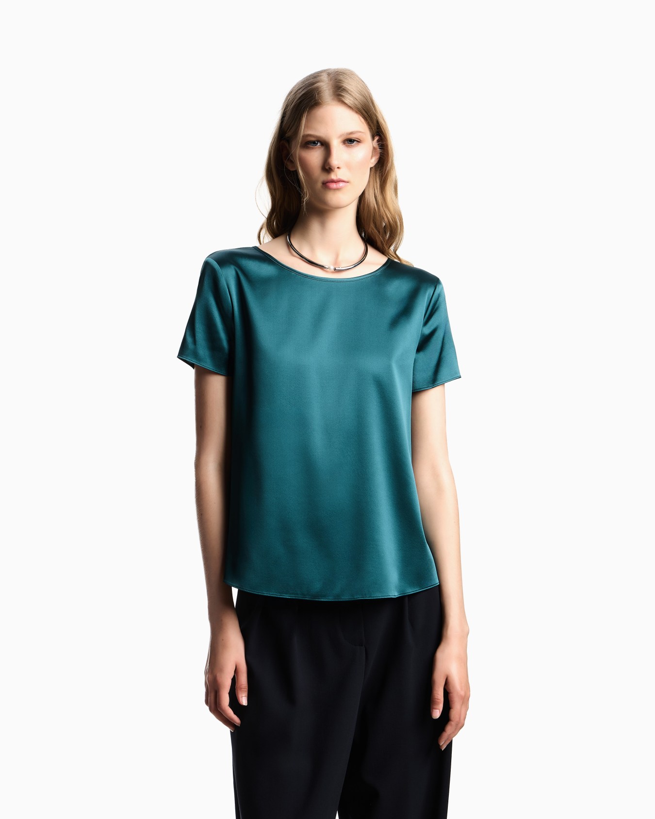 Bluse mit kurzen Ärmeln aus Seidensatin Folie 3