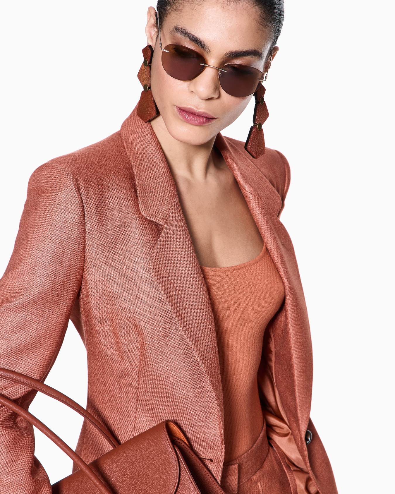 Top de ottoman de viscosa  Diapositiva 4