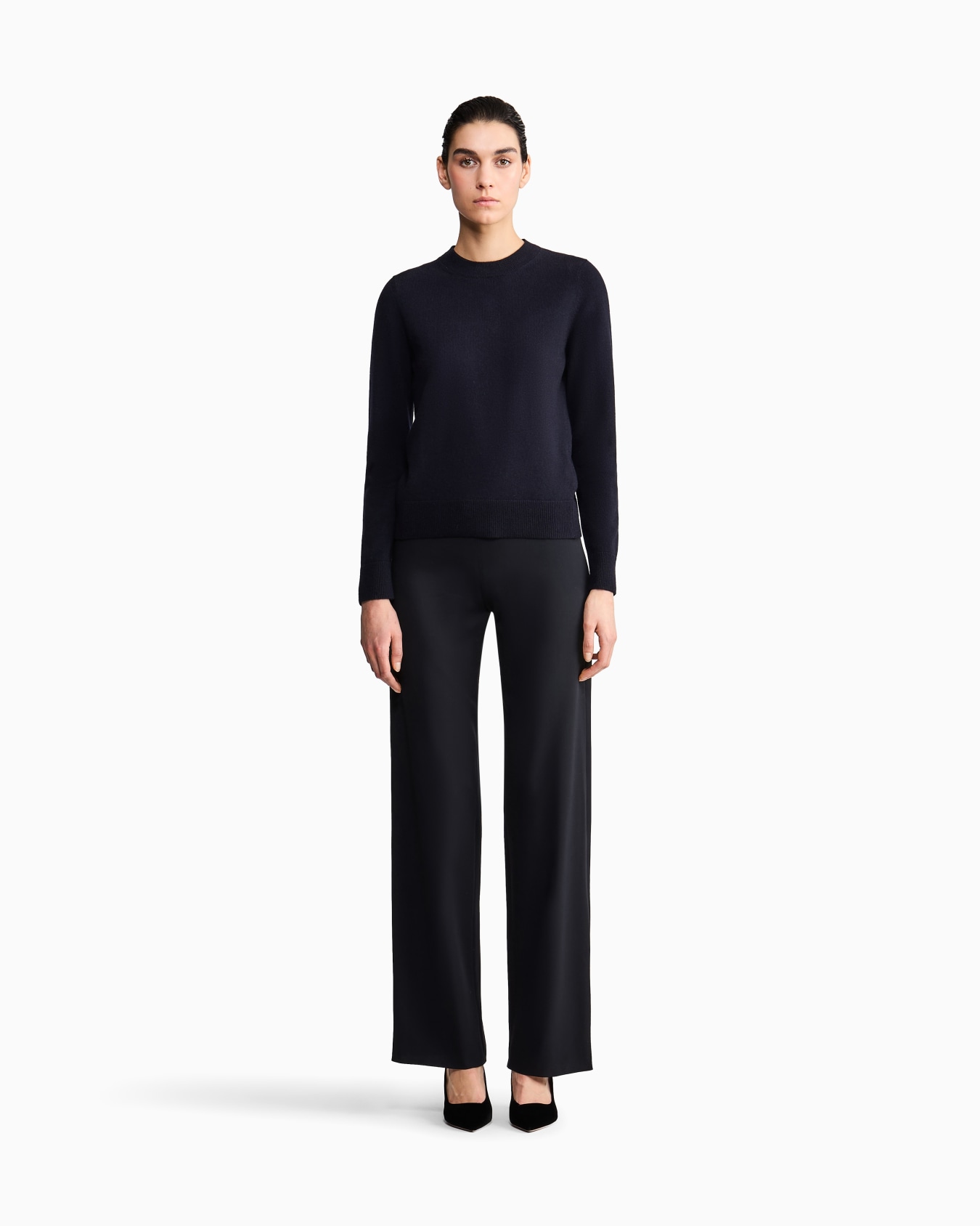 Cashmere sweater with ribbed profiles Slide 1