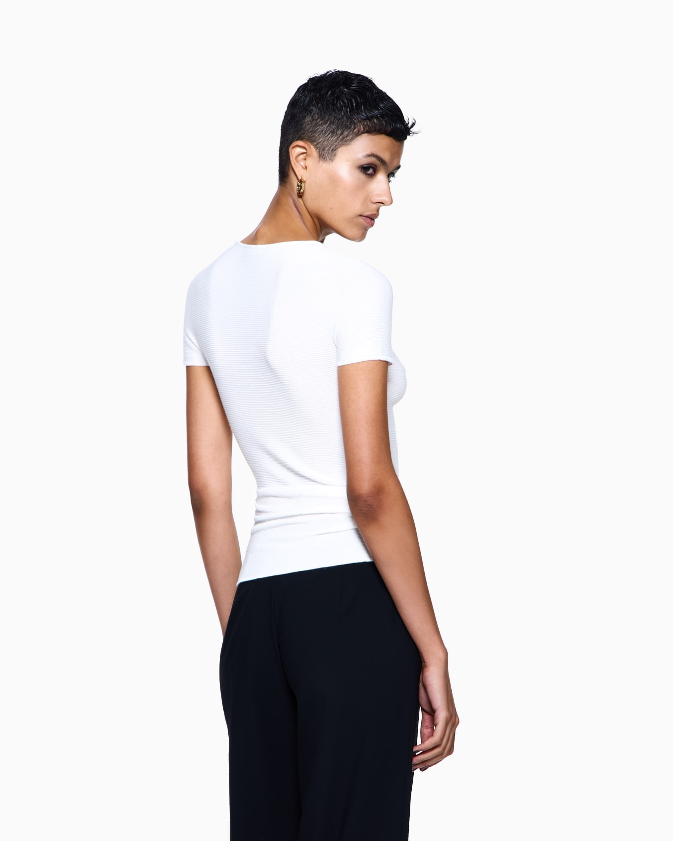 Crew neck jumper in seamless viscose blend  Slide 2
