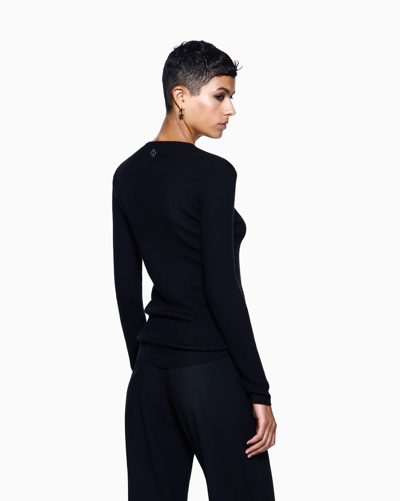 Pure cashmere crew-neck jumper Slide 2