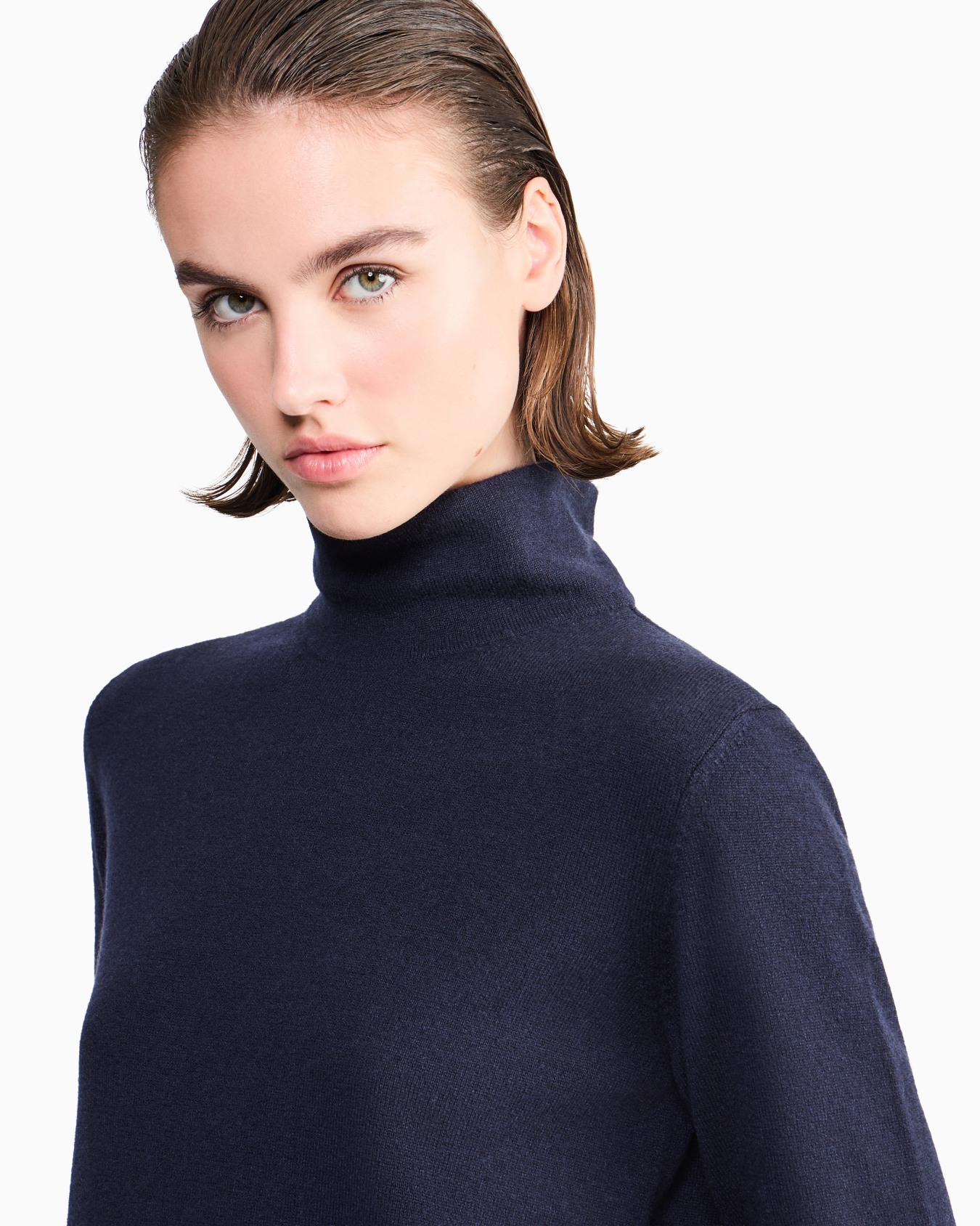 Pure cashmere cowl-neck jumper Slide 6
