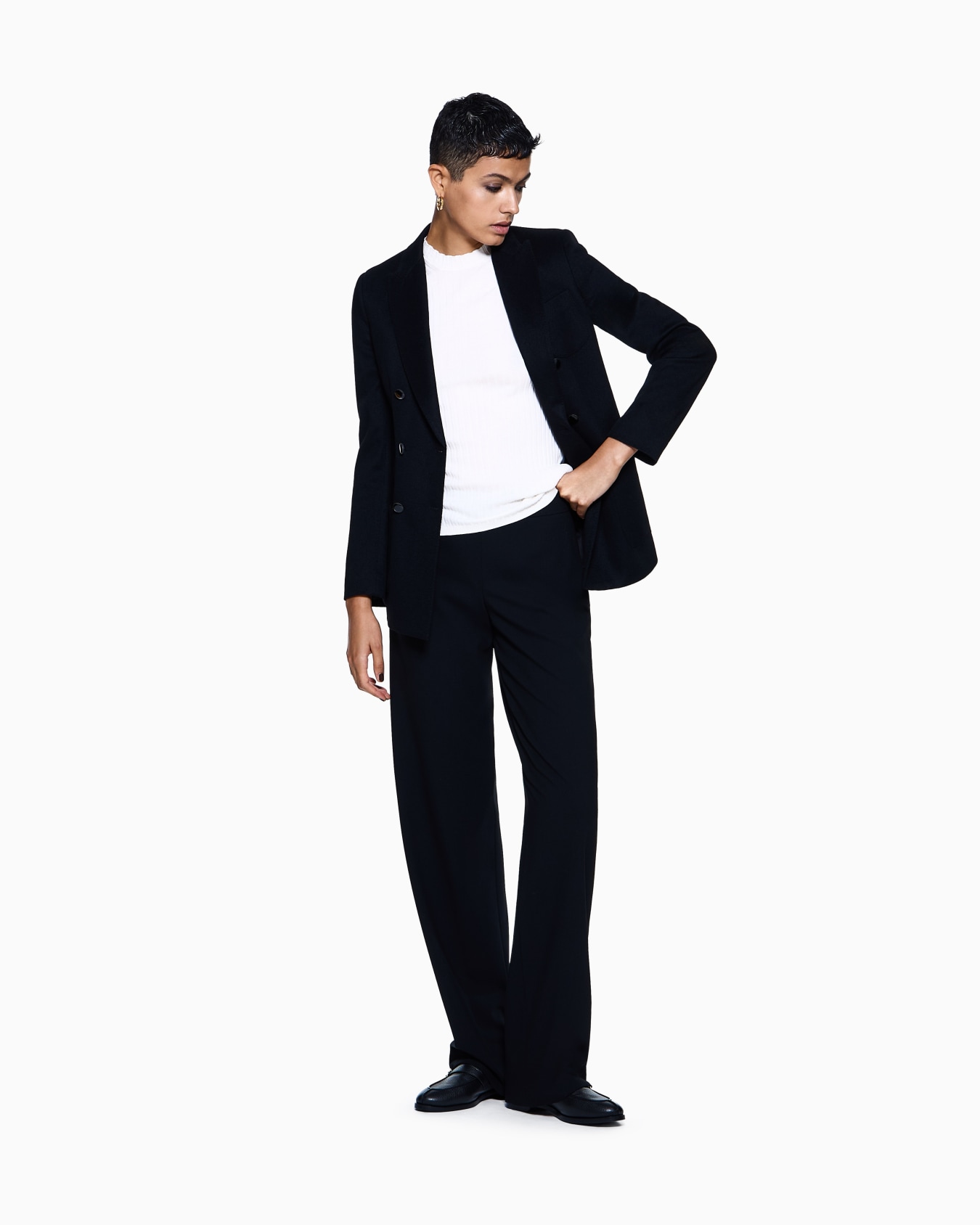Pure cashmere ribbed crew-neck jumper Slide 1