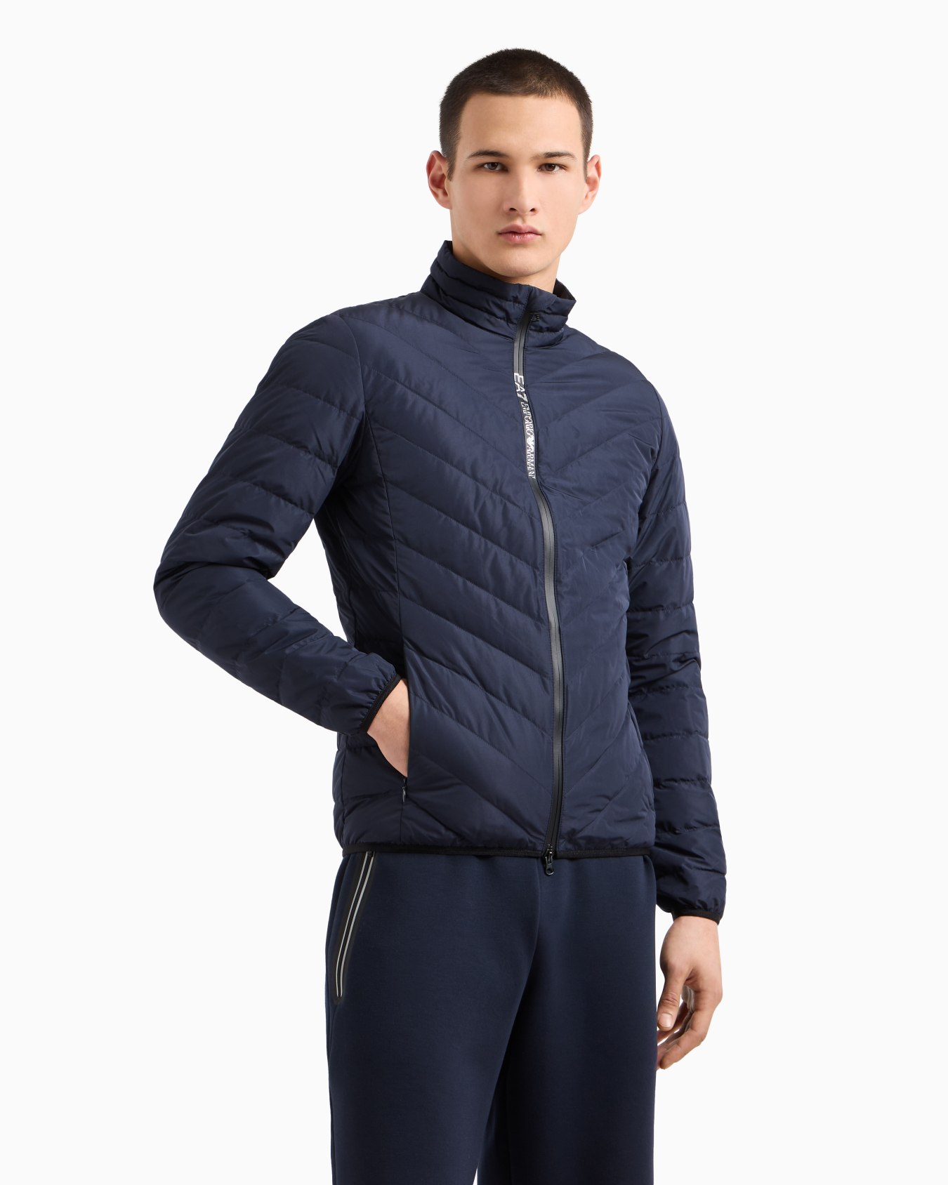 Premium Shield packable down jacket Slide 3