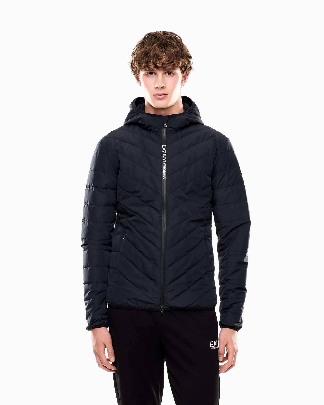 Premium Shield packable hooded down jacket Slide 3