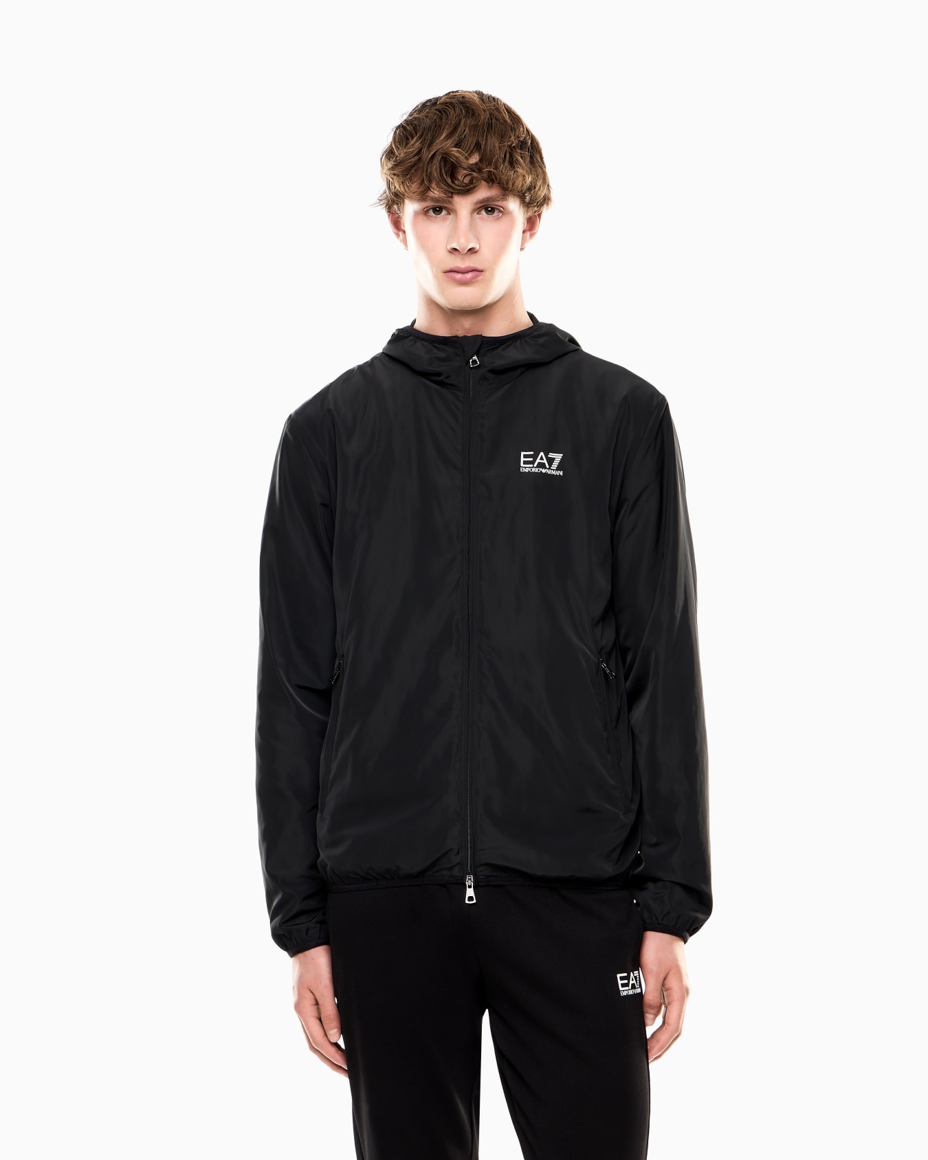 Bomber con capucha de tejido reciclado Core Identity Diapositiva 4