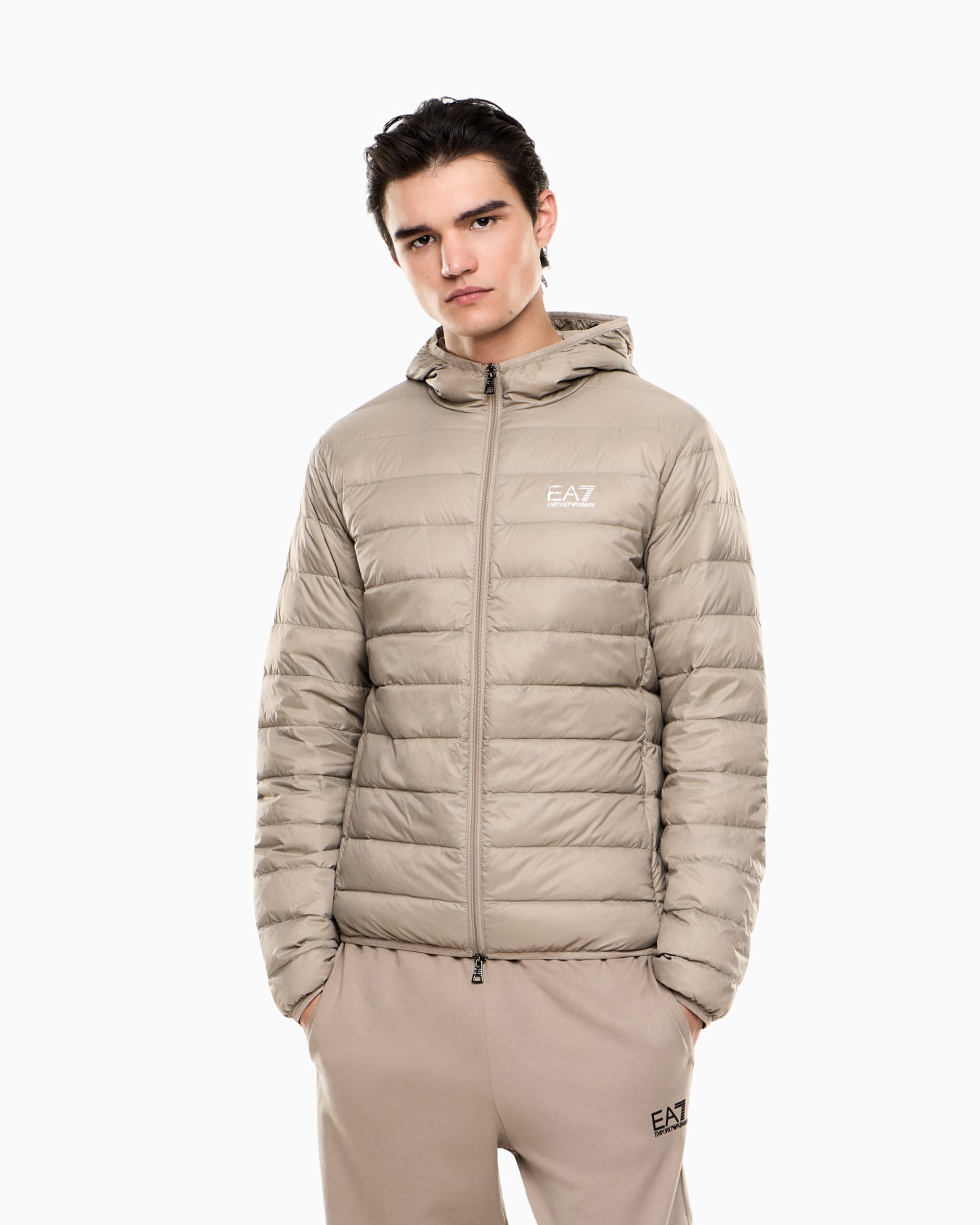 Core Identity packable down jacket with hood Slide 3