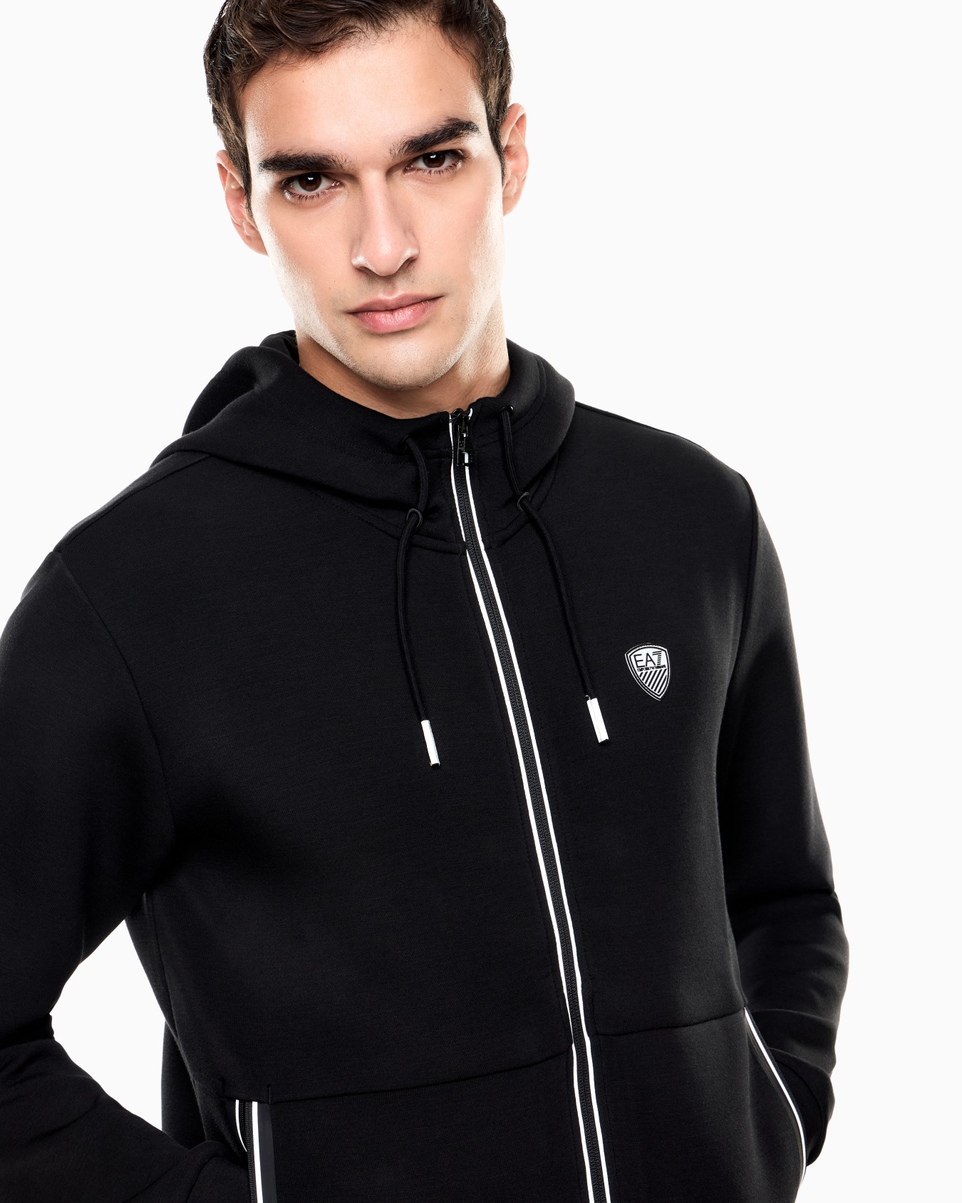 Sudadera con capucha de mezcla de viscosa elástica Premium Shield Diapositiva 4