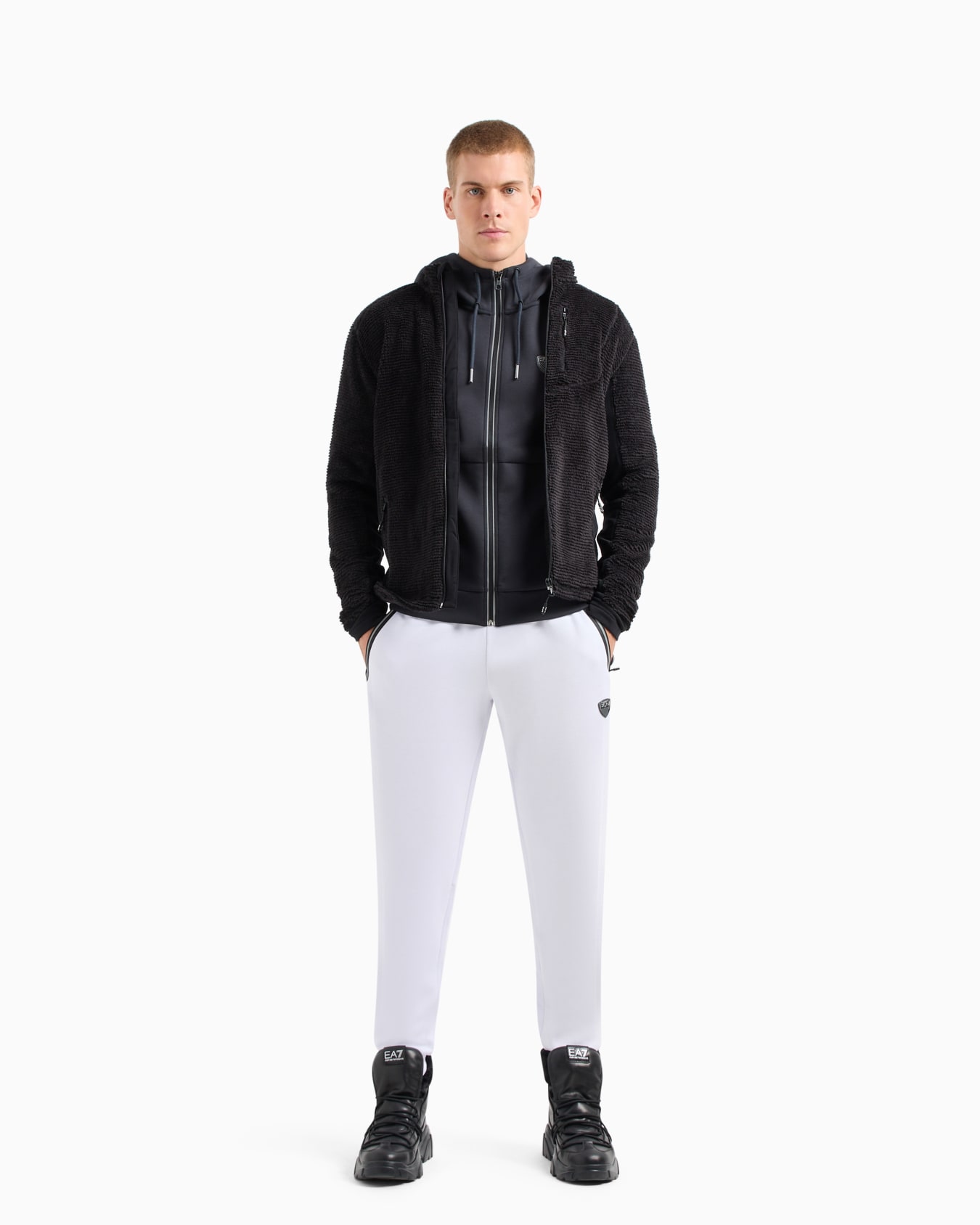 Pantalones de chándal de mezcla de viscosa elástica Premium Shield Diapositiva 2
