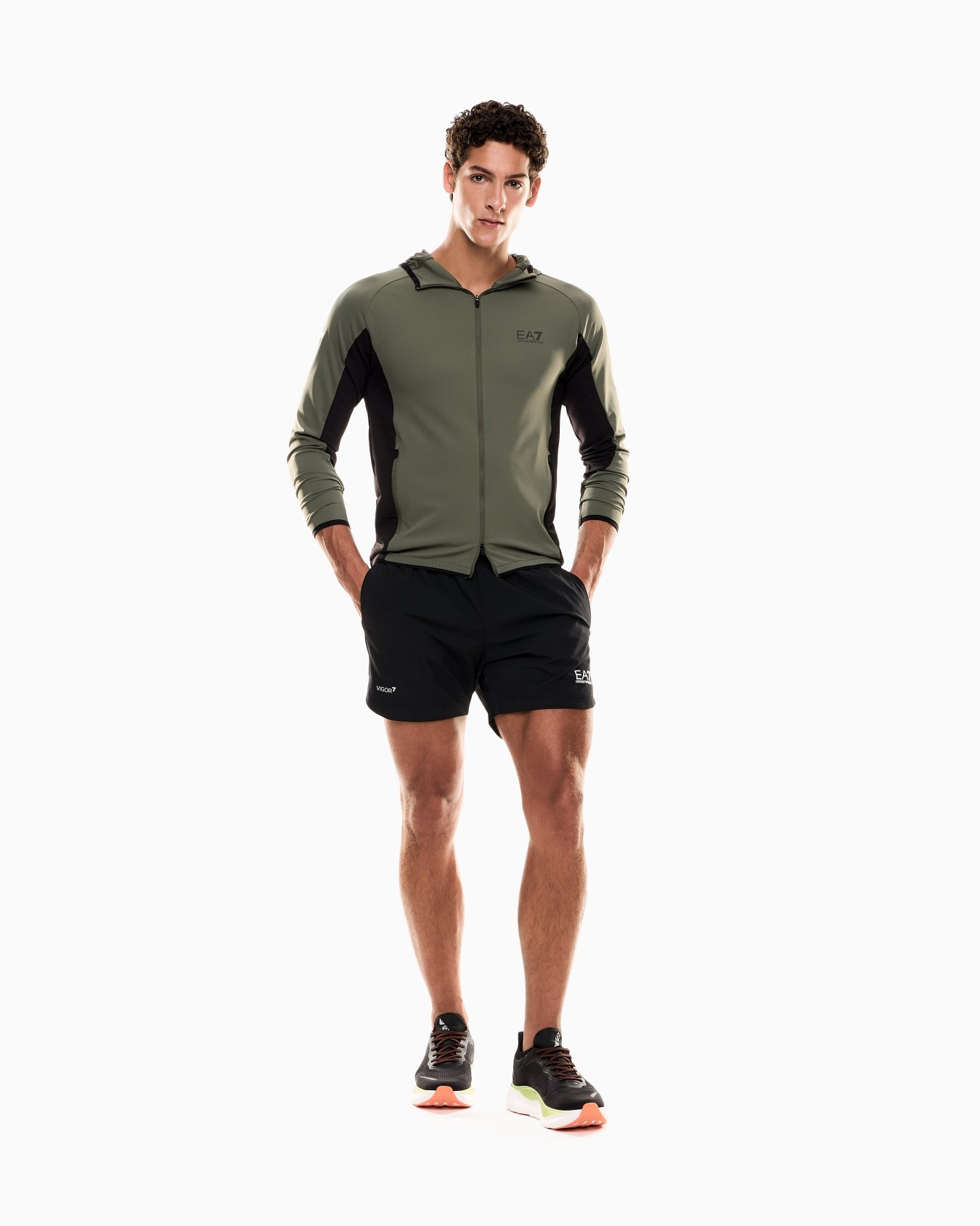 Dynamic Athlete shorts in VIGOR7 technical fabric Slide 1