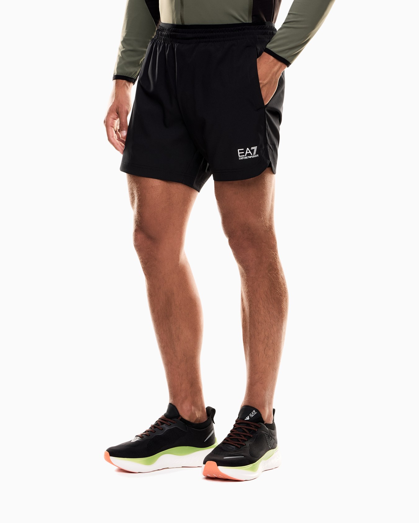 Short Dynamic Athlete en tissu technique VIGOR7 Diapositive 3