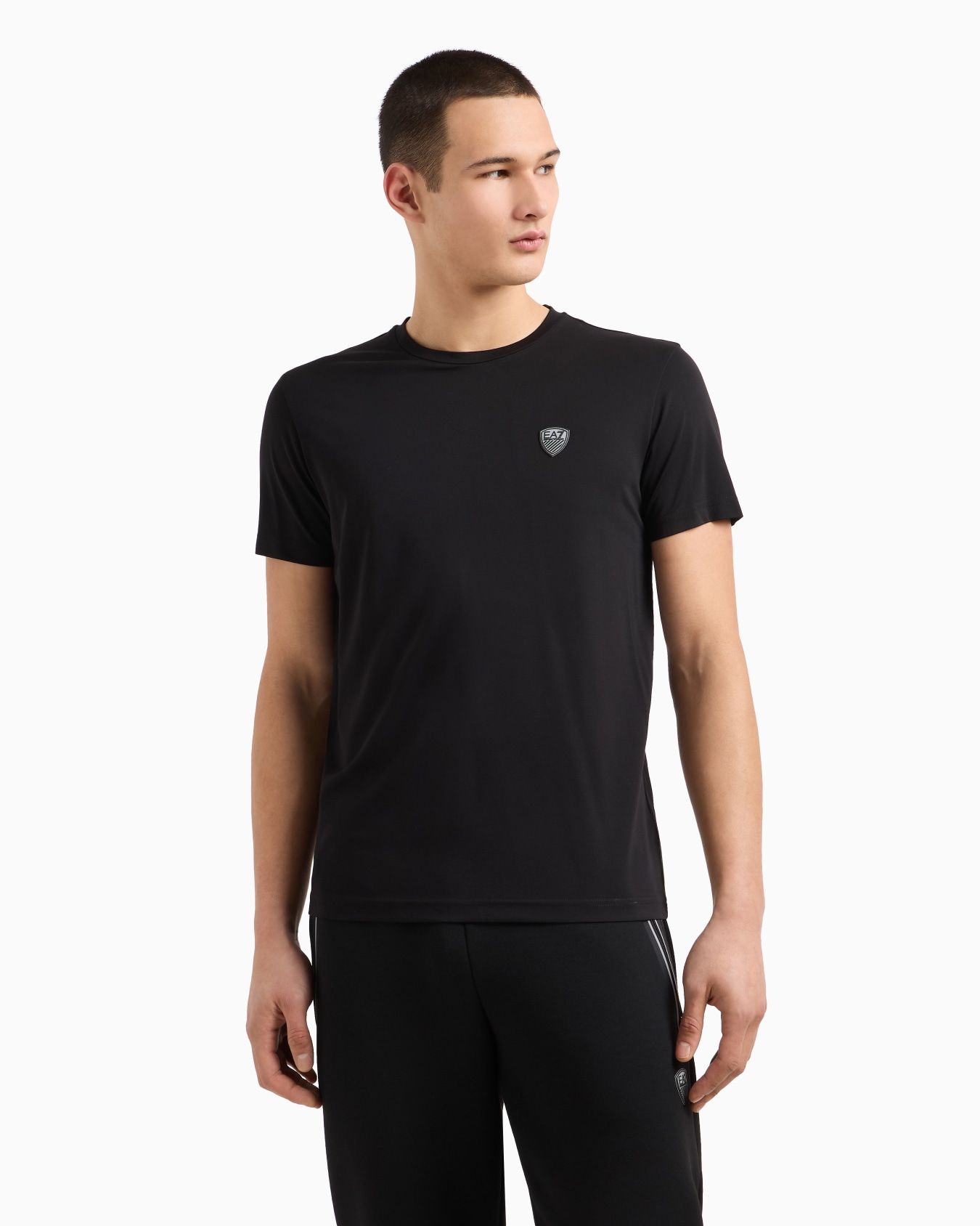 Premium Shield T-Shirt mit Rundhalsausschnitt aus einer elastischen Viskose-Mischung Folie 3