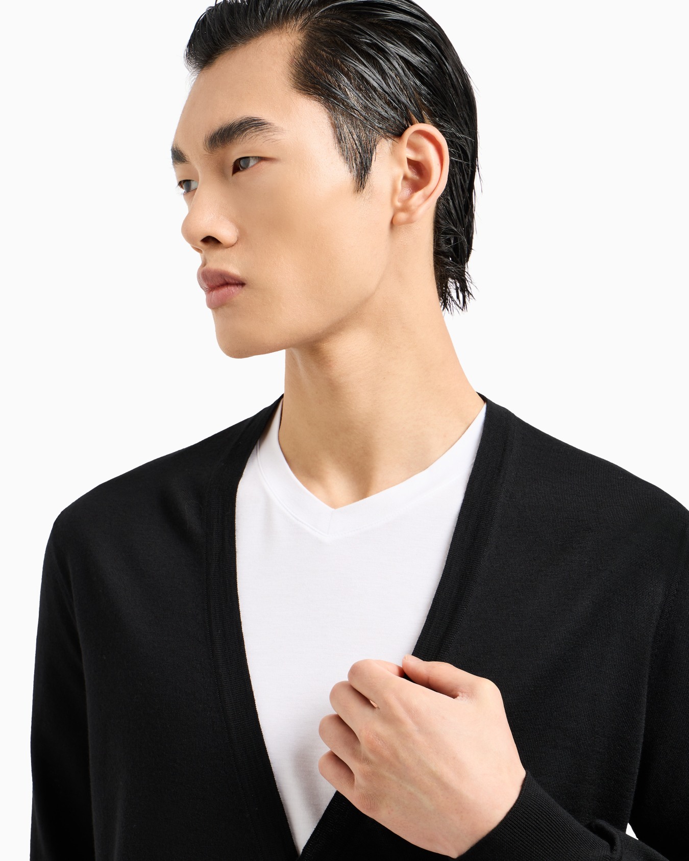 Virgin-wool cardigan with buttons Slide 4