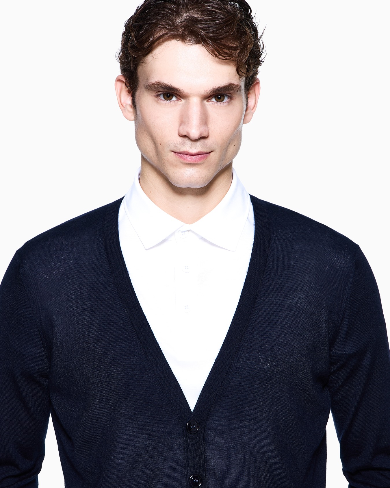 Cashmere cardigan with buttons Slide 4