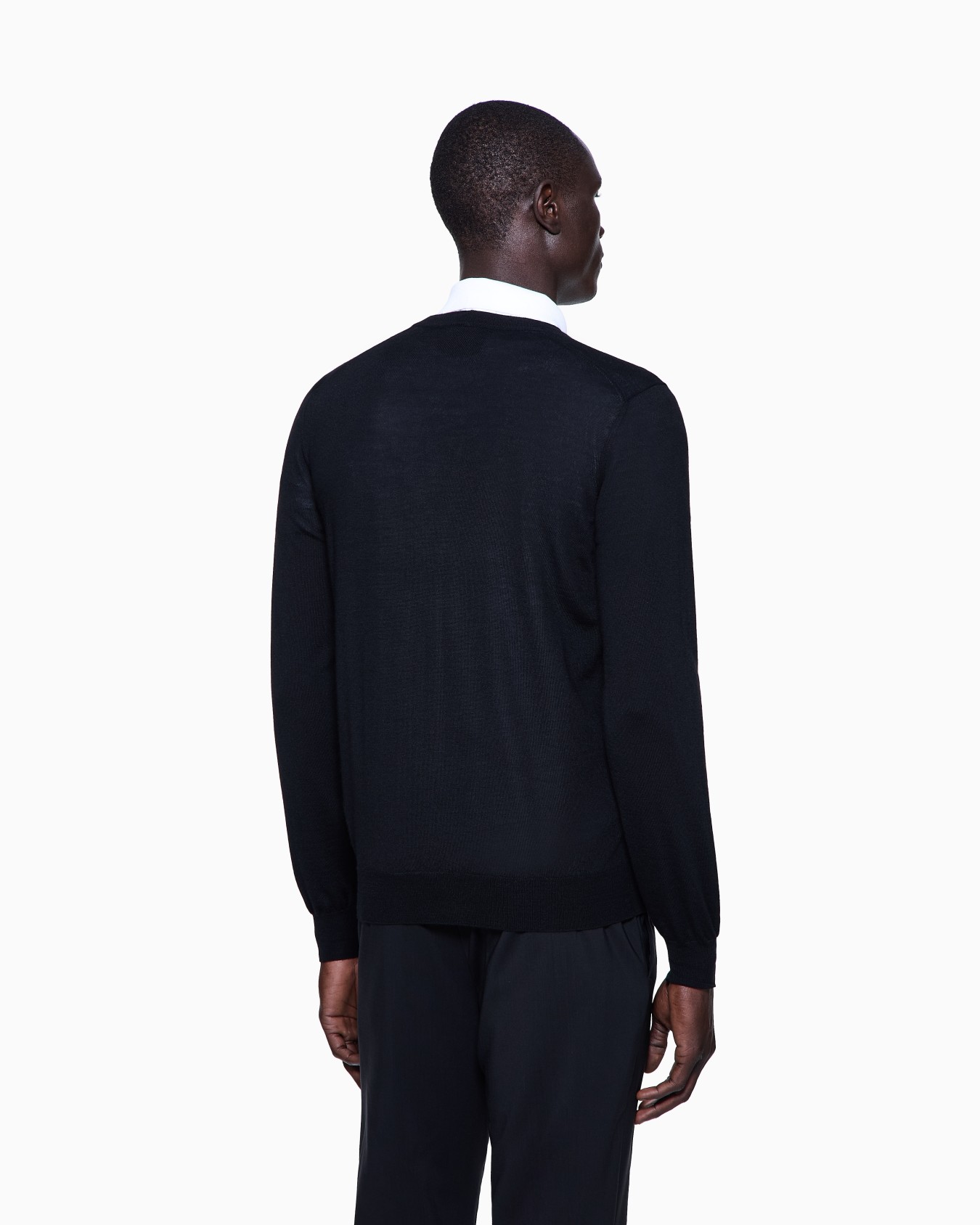 Cashmere cardigan with buttons Slide 2