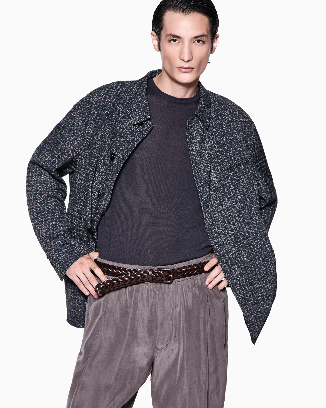 Virgin-wool, crew-neck jumper Slide 5