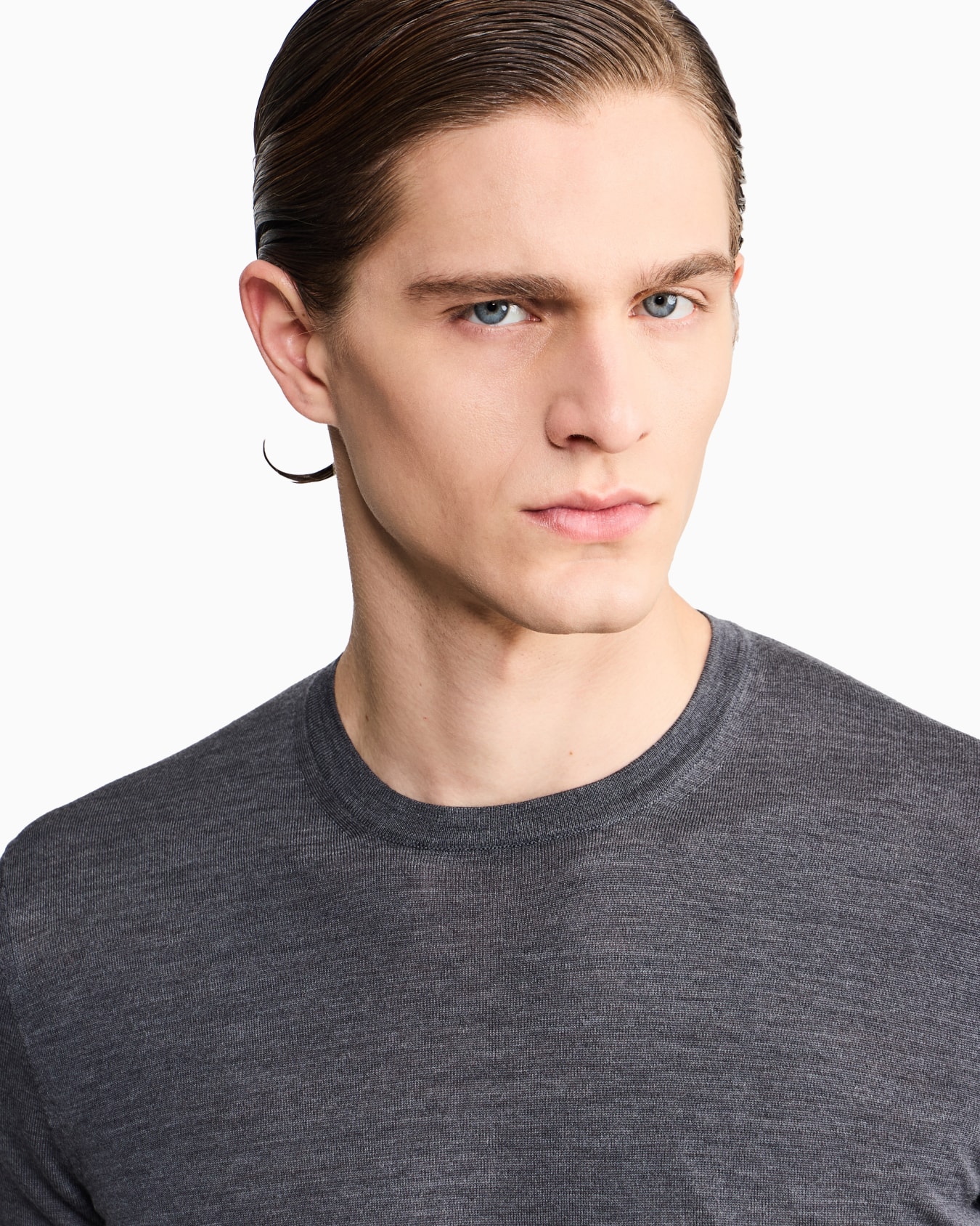 Virgin-wool, crew-neck jumper Slide 6