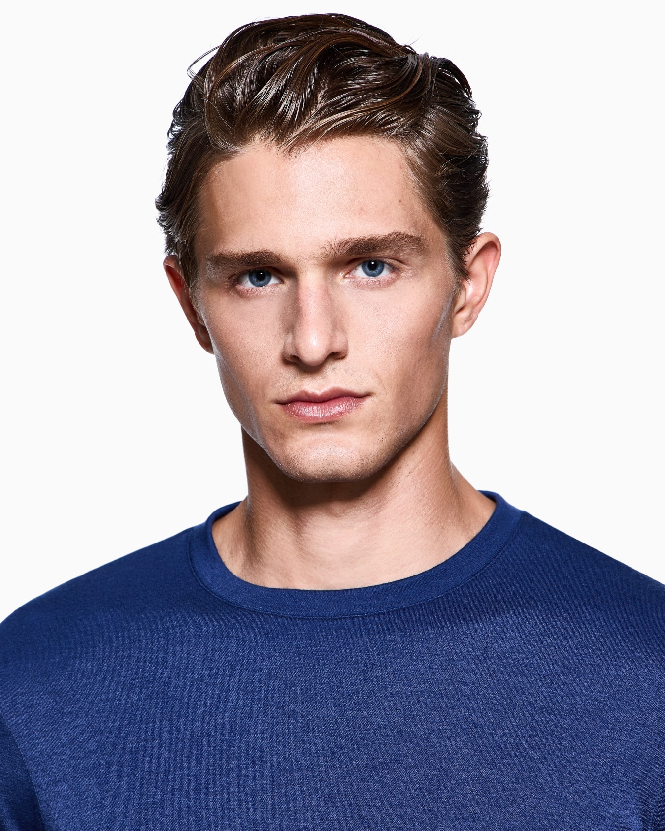  crew-neck, short-sleeved jumper in cashmere interlock Slide 4