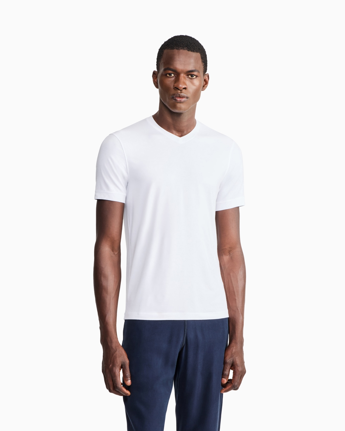 Camiseta Icon de punto de viscosa elástica con cuello de pico Diapositiva 3